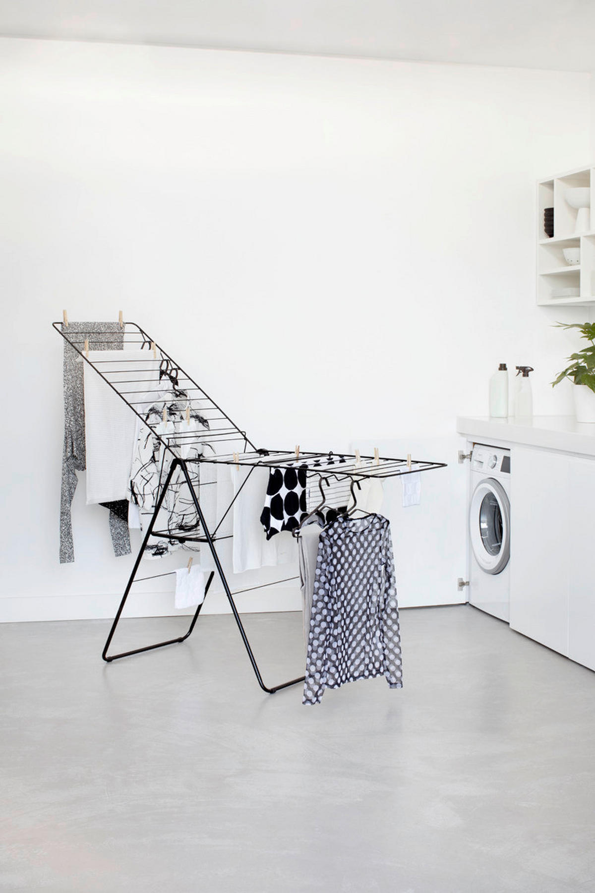 STANDTROCKNER  - Schwarz, Basics, Metall (59.2/98.4/5cm) - Brabantia