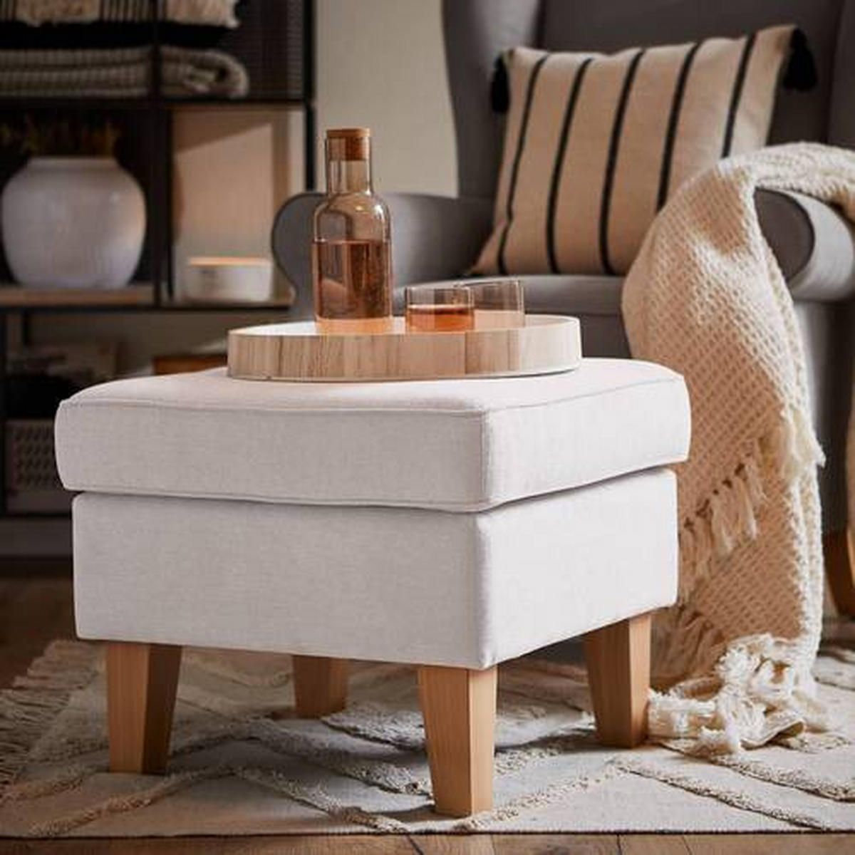 HOCKER in Textil Weiss  - Weiss/Eichefarben, Design, Holz/Textil (55/44/55cm) - MID.YOU