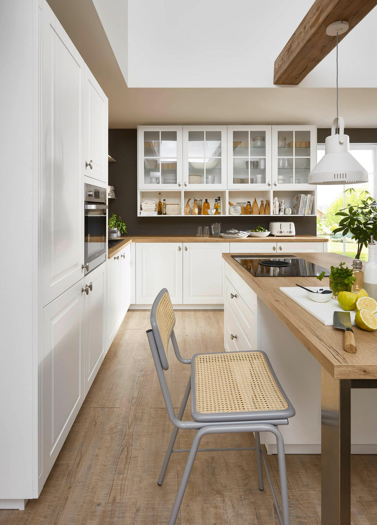 INBYGGNADSKÖK   - vit, Design, trämaterial - Celina