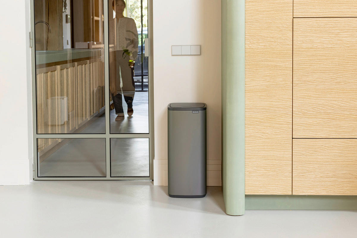 KANTA SA PAPUČICOM  30 l   - antracit/platinasta, Dizajnerski, metal/plastika (28/65/30,5cm) - Brabantia