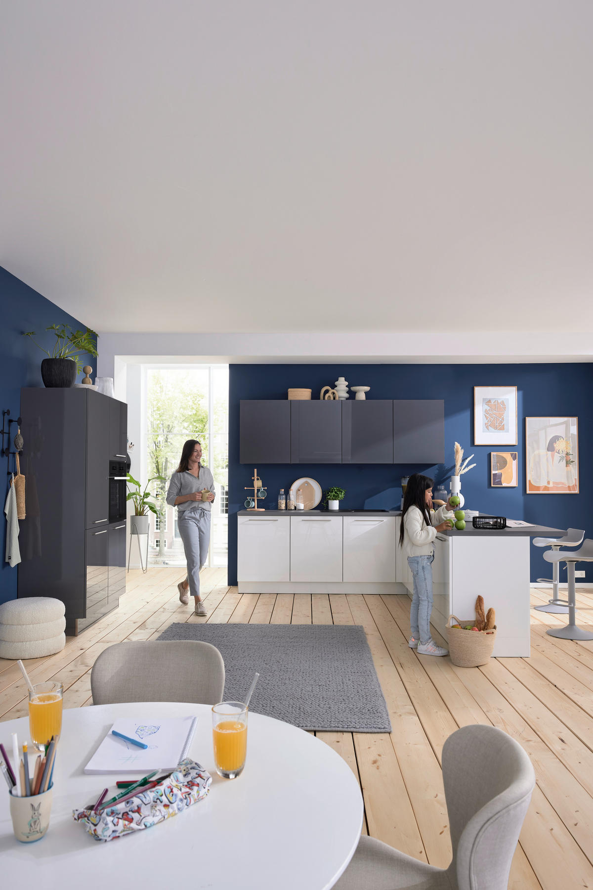 INBYGGNADSKÖK   - vit/grå, Design, trämaterial - Nolte Küchen