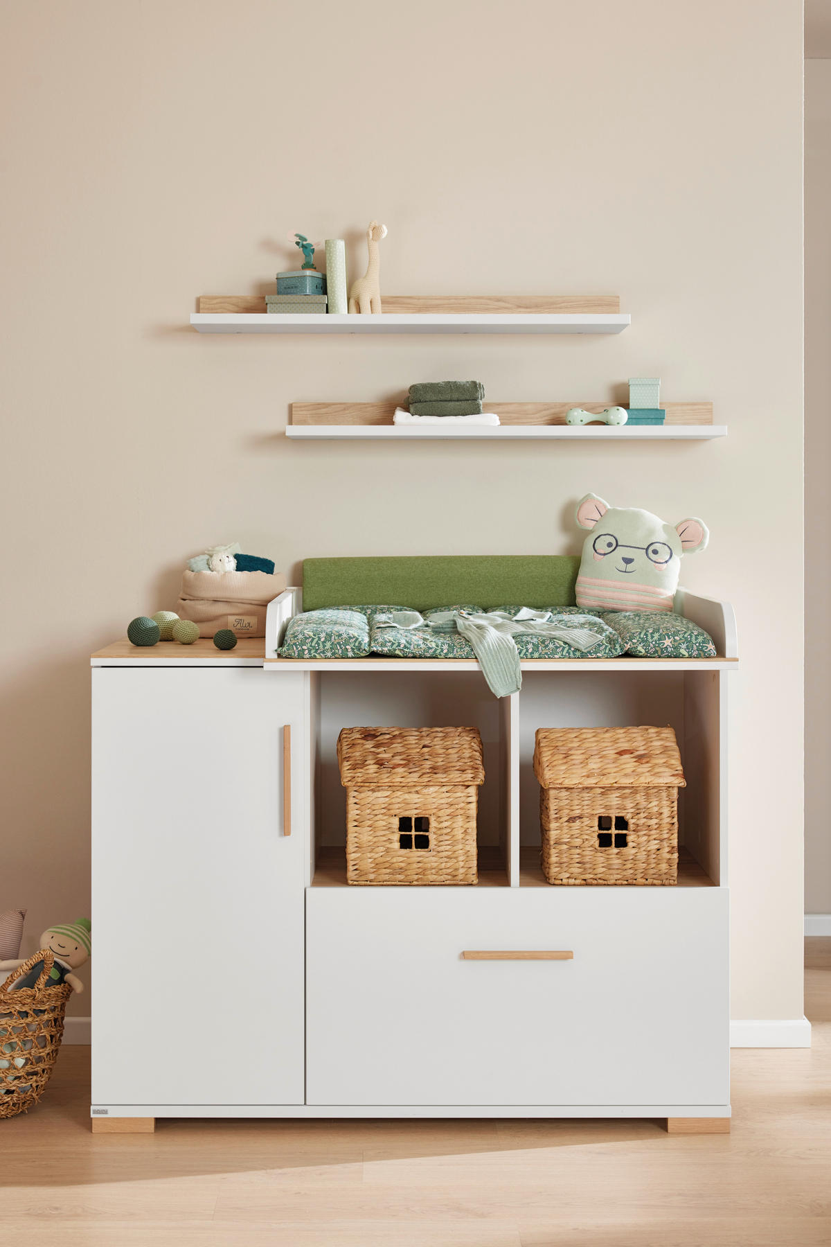 KOMMODE  in  - Eichefarben/Weiß, Basics, Holz/Holzwerkstoff (123,50/92,10/55,60cm) - Paidi