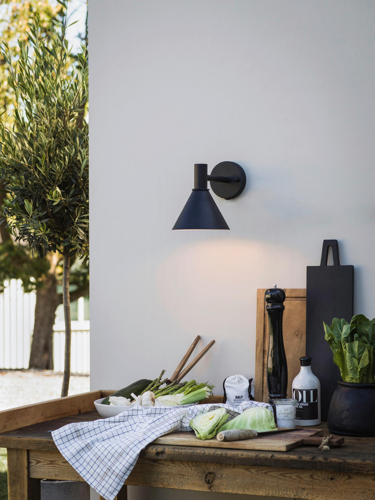 AUßENWANDLEUCHTE 30/18/20 cm   - Schwarz, Basics, Metall (30/18/20cm)