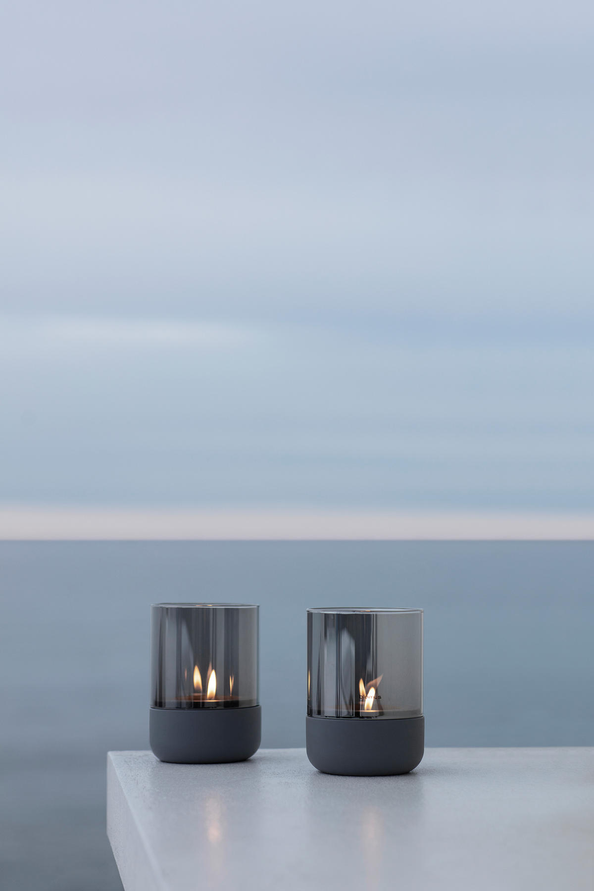WINDLICHT  - Dunkelgrau, Design, Glas (10/14cm) - Blomus