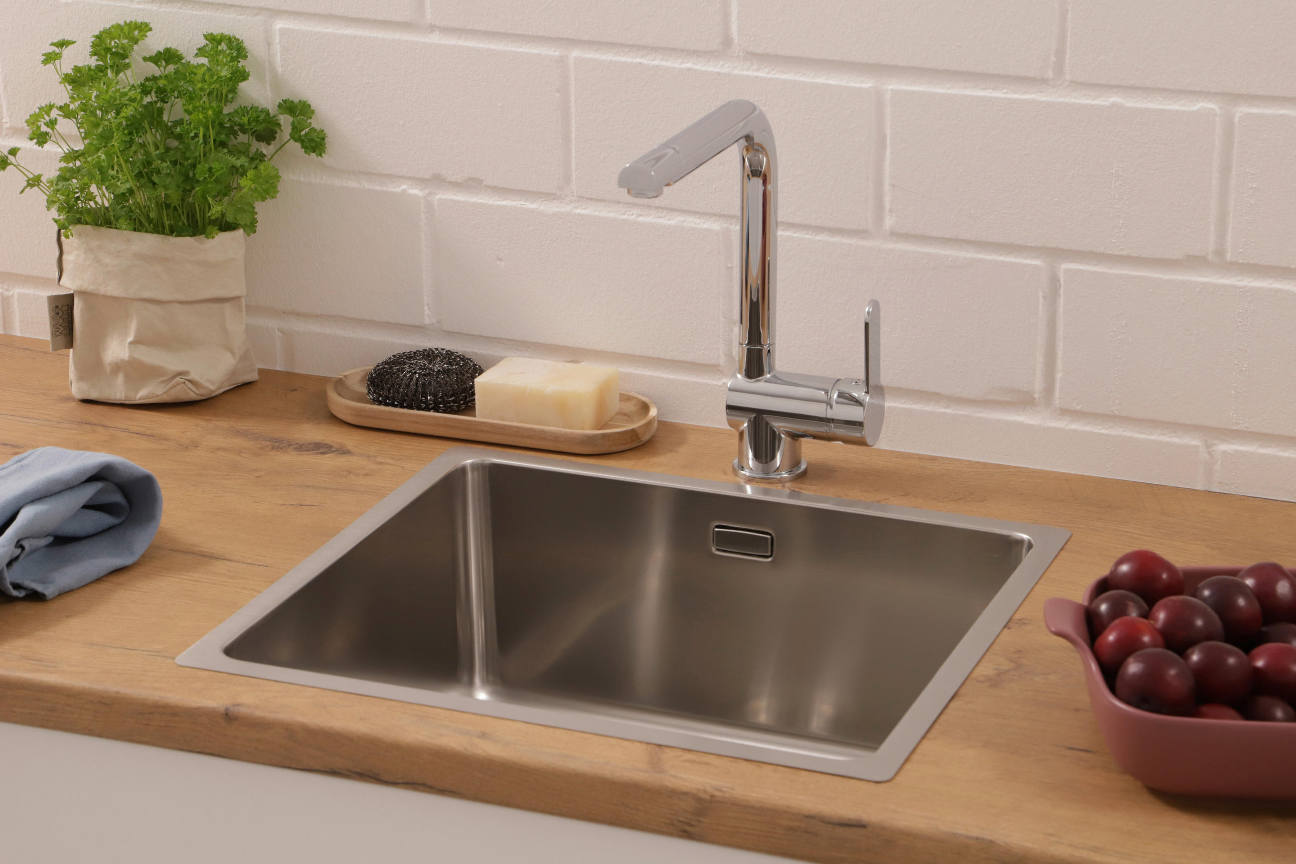 DISKHO 1720DETROIT49X44  - stålfärgad, Trend, metall (49/22,5/44cm) - Respekta