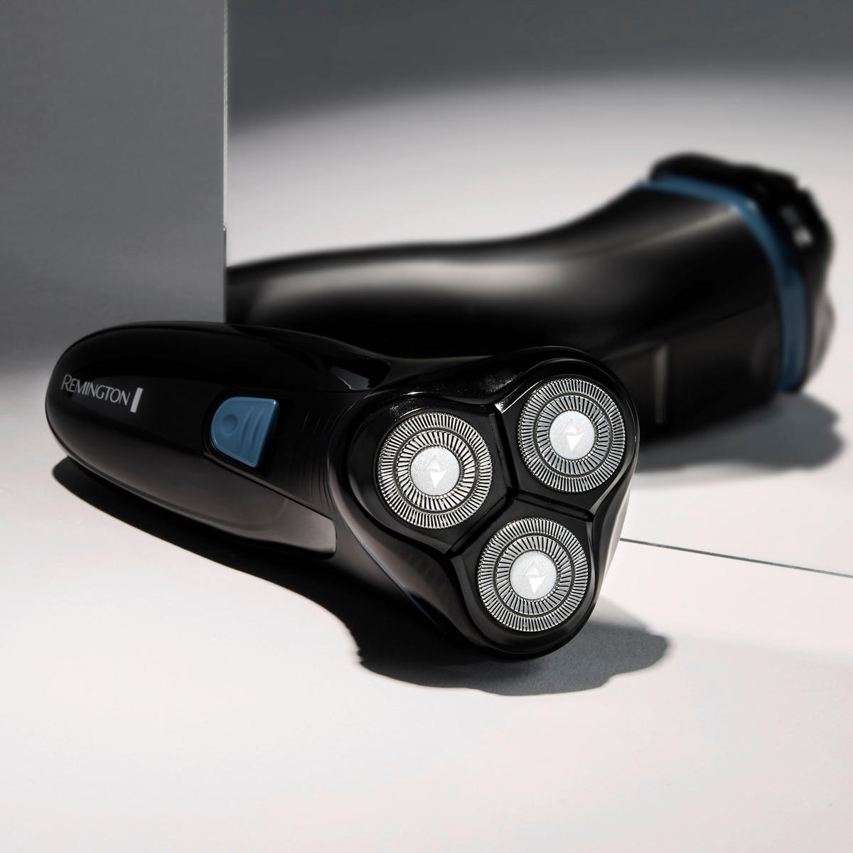 HERRENRASIERER - Schwarz, Basics, Kunststoff (5/4/15cm) - Russell Hobbs