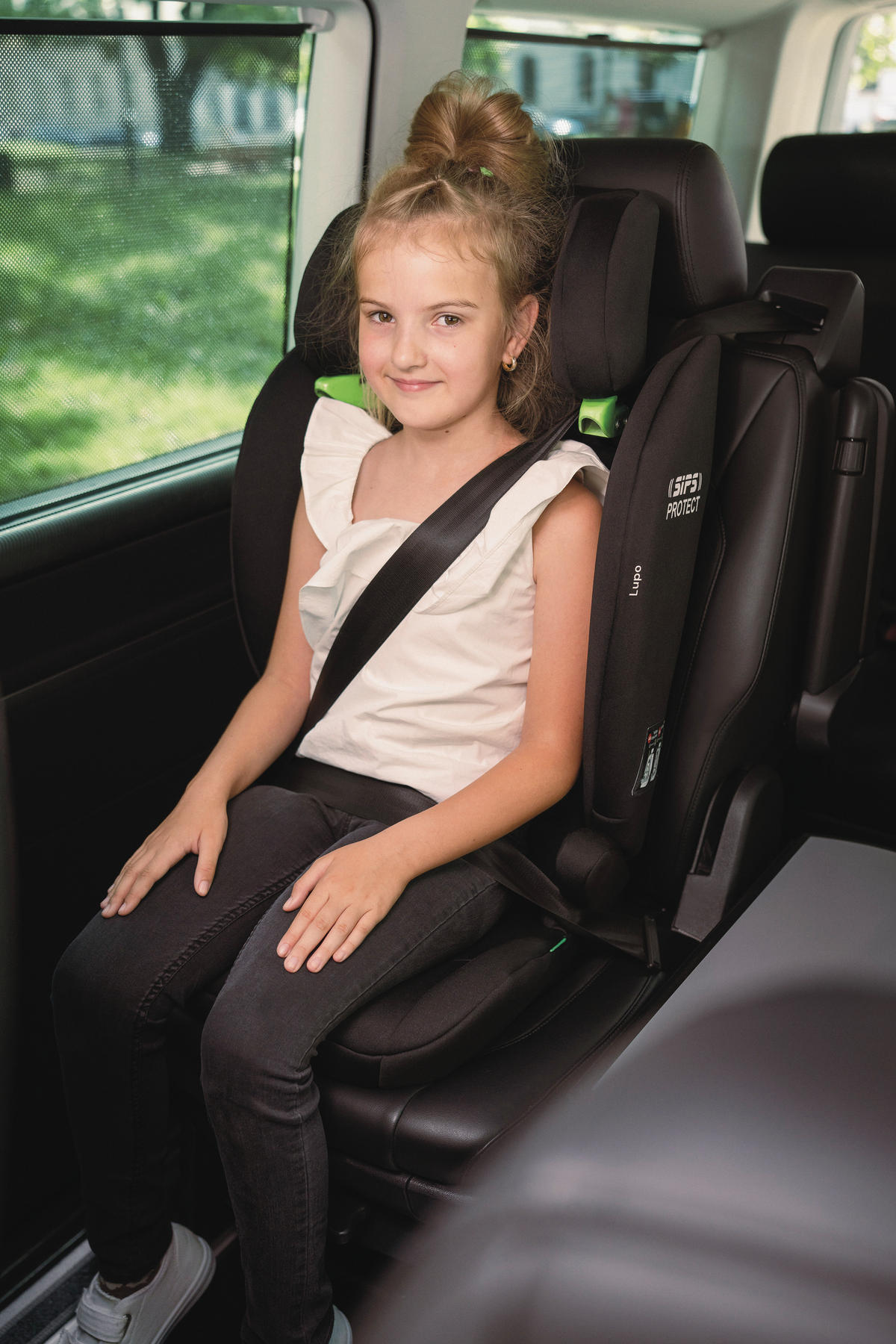 KINDERAUTOSITZ Lupo I-Size Black  - Schwarz, Basics, Kunststoff/Textil (44/62/48cm) - Osann