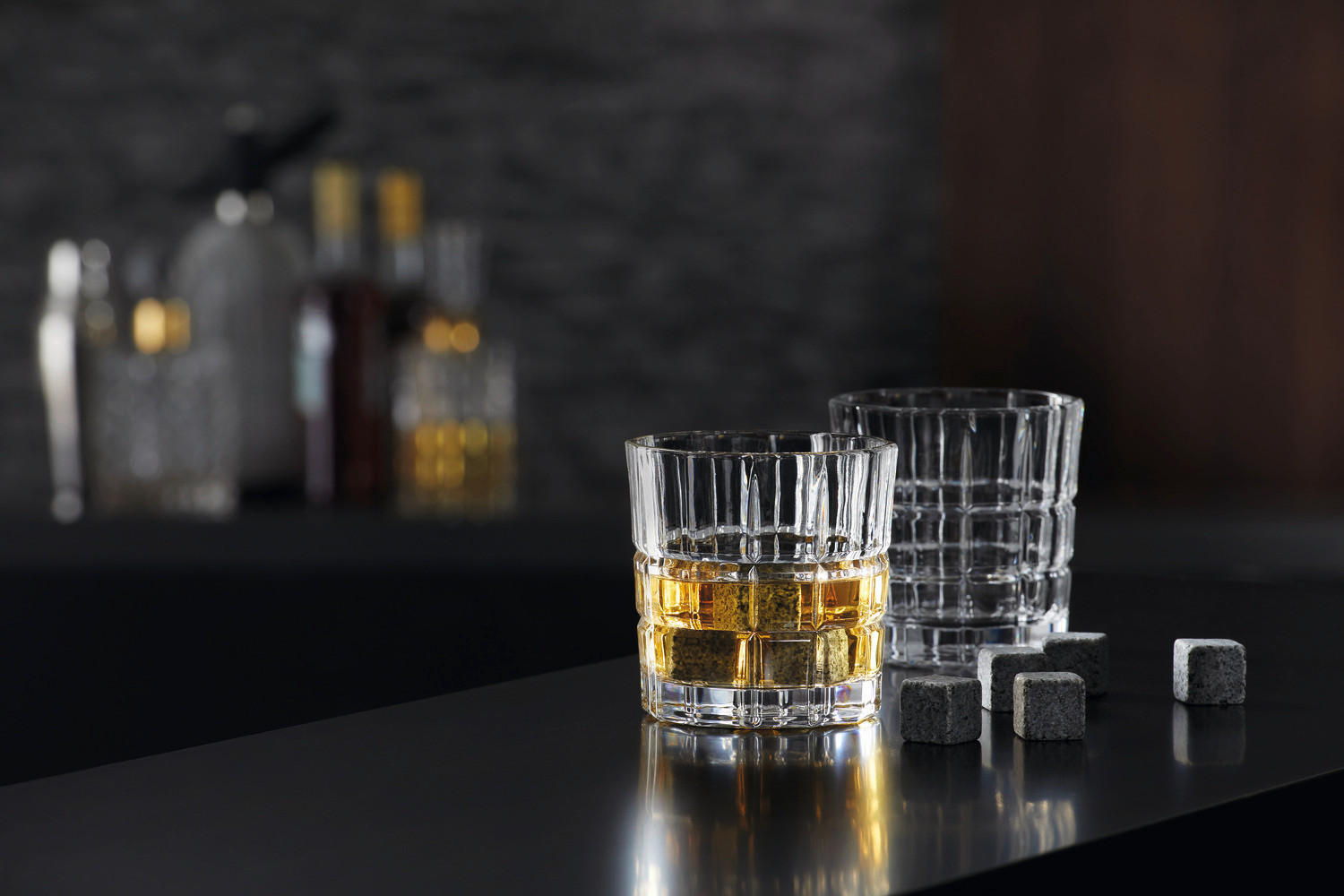 WHISKYGLÄSERSET & 8 Kühlsteine Spiritii   - Klar, Basics, Glas/Stein (18/12/9cm) - Leonardo