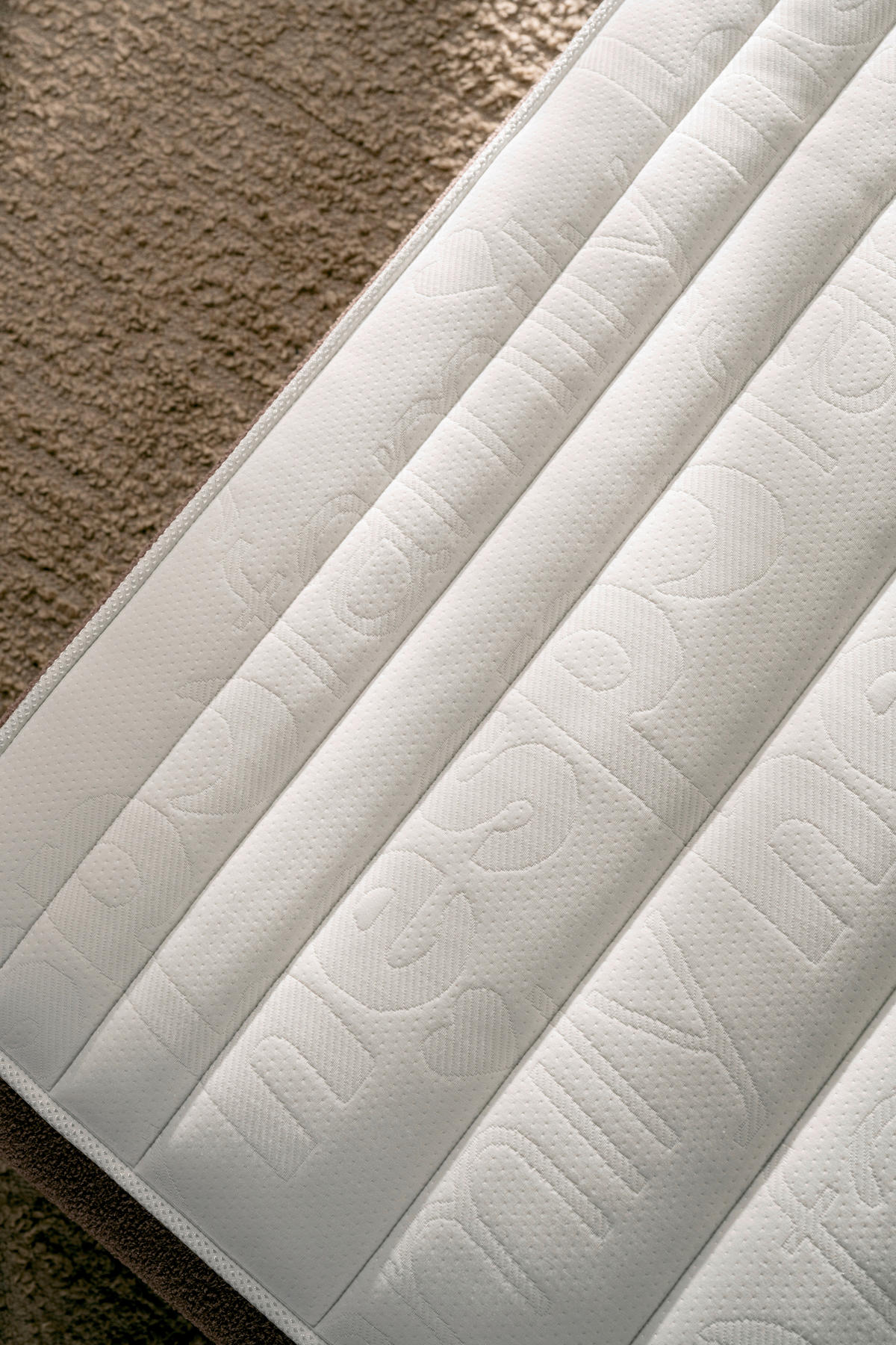 VZMETNICA 160/200 cm  - Design, tekstil (160/200cm) - Hespo