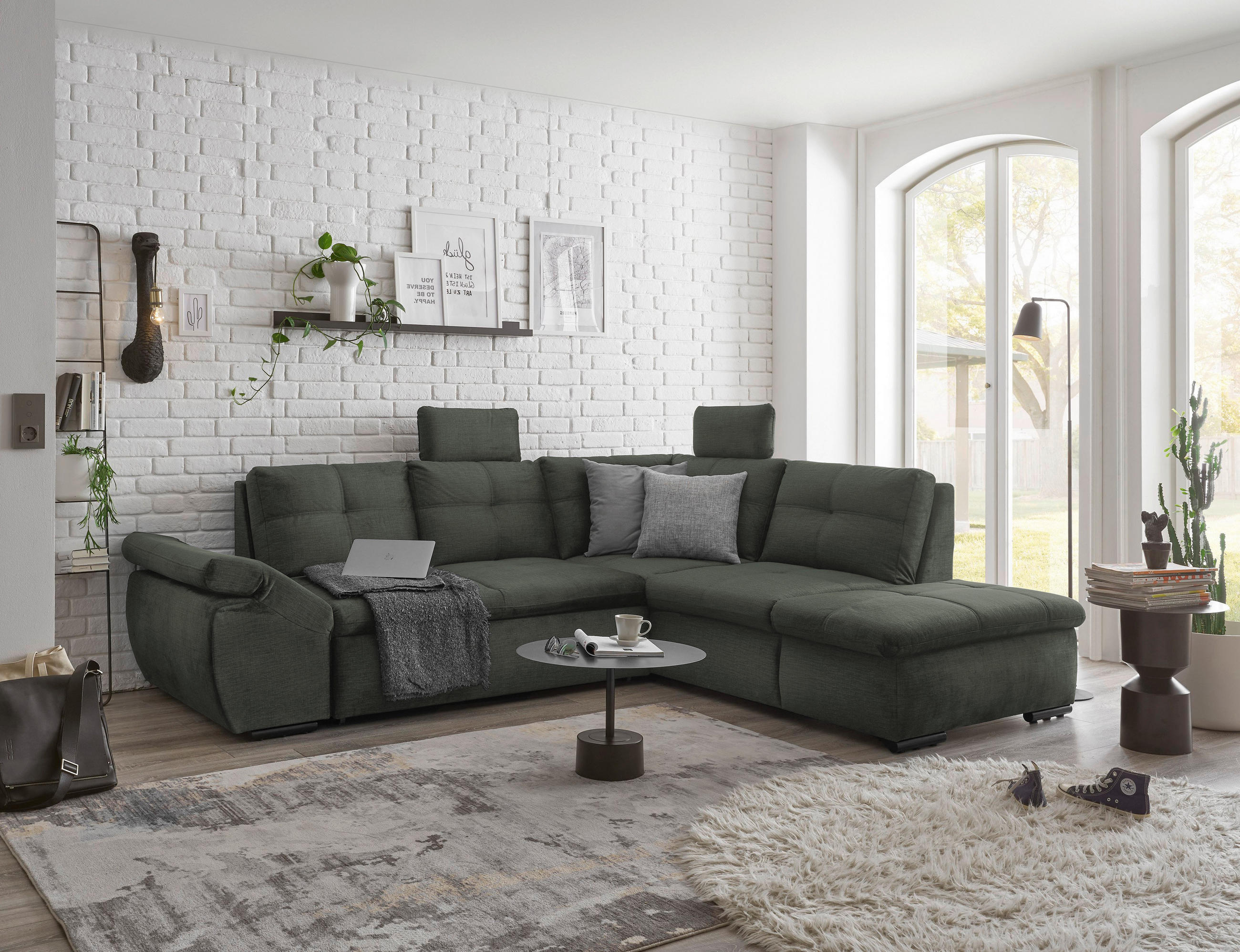 ECKSOFA in Mikrovelours Dunkelgrün  - Dunkelgrün/Schwarz, Konventionell, Kunststoff/Textil (265/217cm) - Carryhome