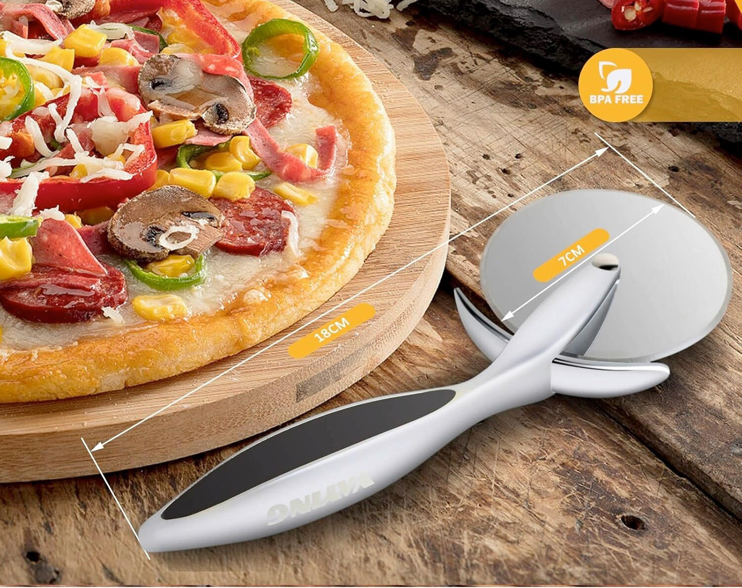 SEKAČ ZA PICU - boja nerđajućeg čelika/crna, Osnovno, metal/plastika (7/18cm)