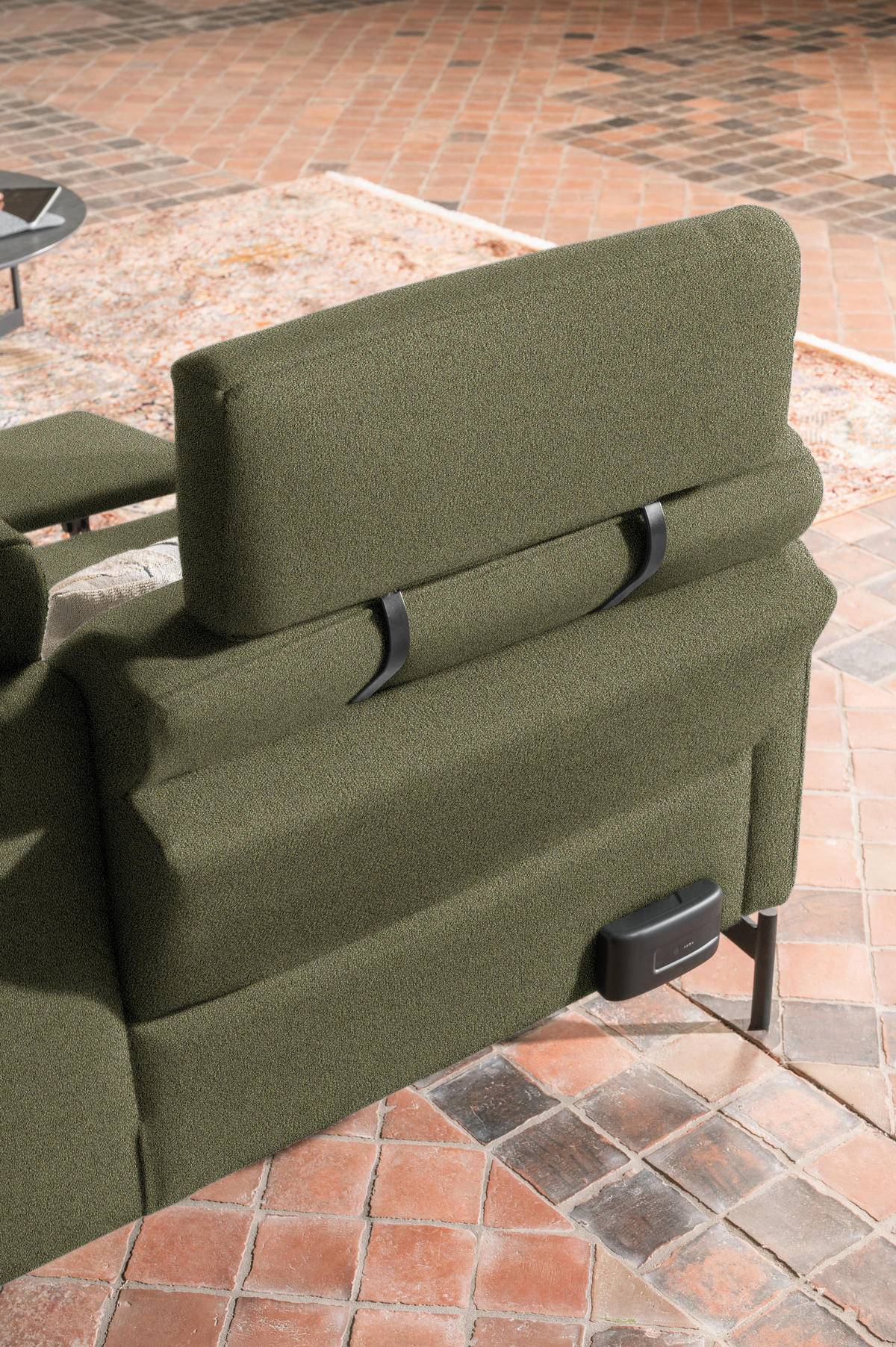 ECKSOFA in Flachgewebe, Struktur Olivgrün  254/230 cm  - Anthrazit/Olivgrün, Design, Textil/Metall (254/230cm) - Johann Jakob