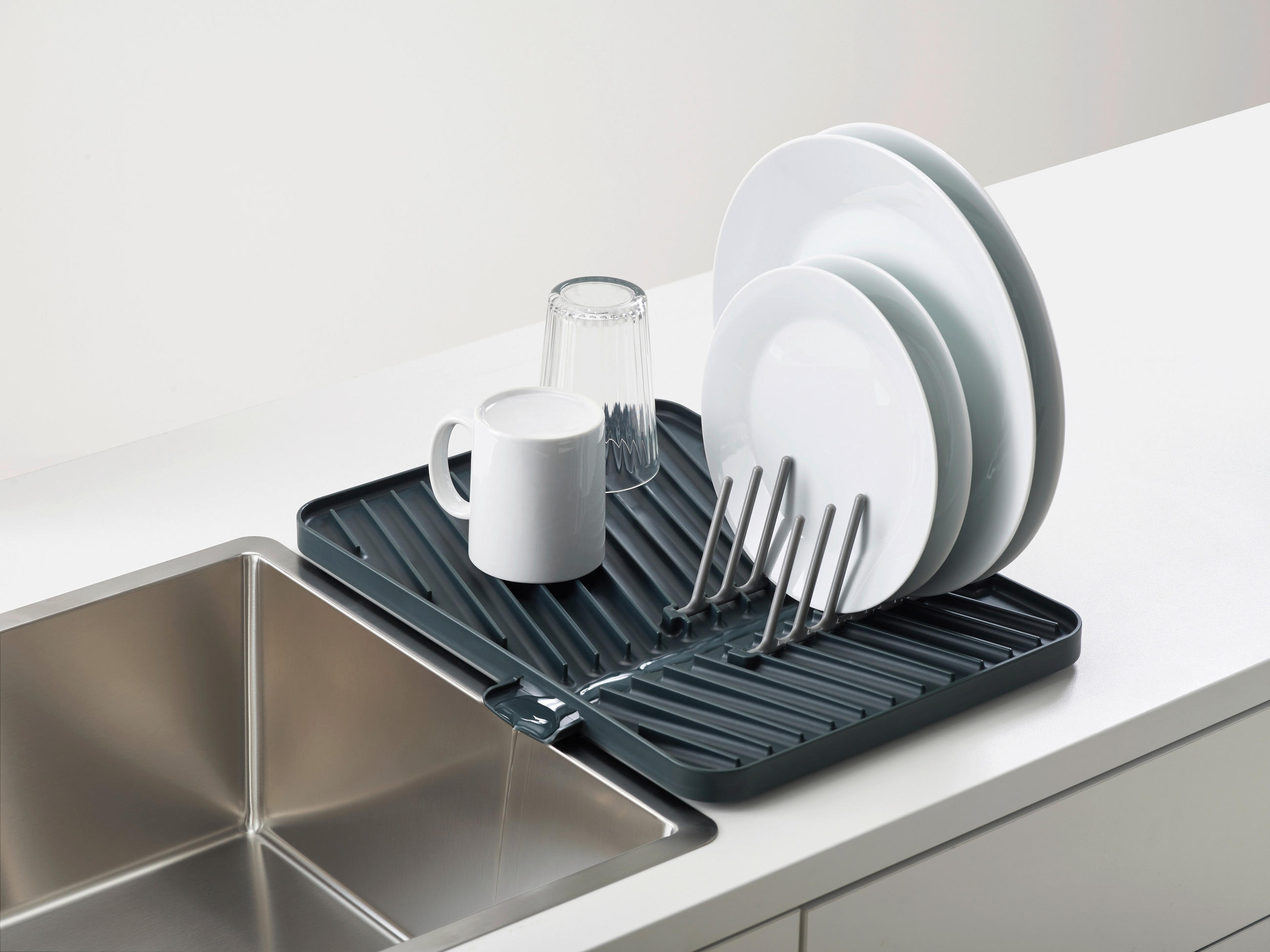 PODLOGA ZA CEĐENJE SUDOVA     40/31,9/2,4 cm       - siva, Osnovno, plastika (40/31,9/2,4cm) - Joseph Joseph