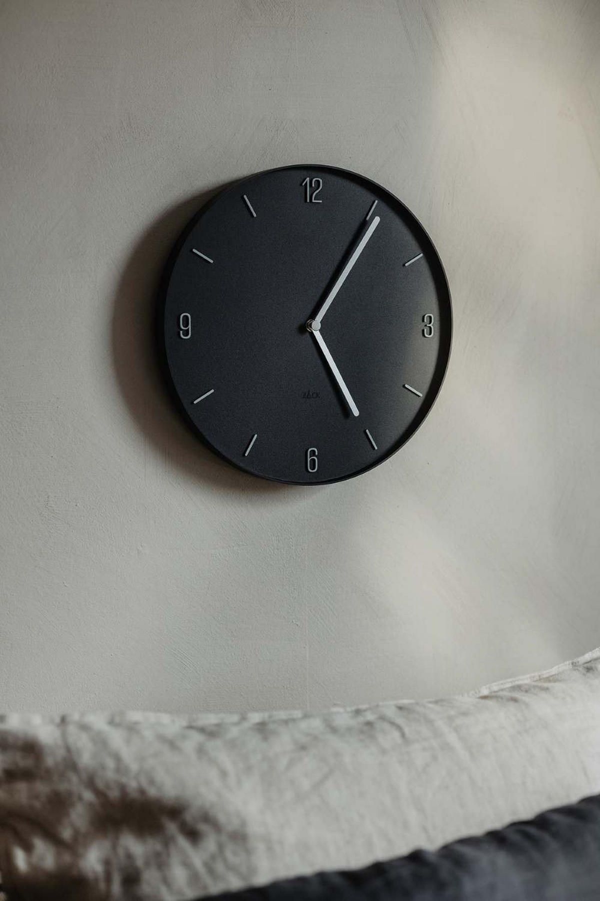 WANDUHR  Schwarz 30,0 cm  - Schwarz, Basics, Kunststoff (30,0cm) - Zack