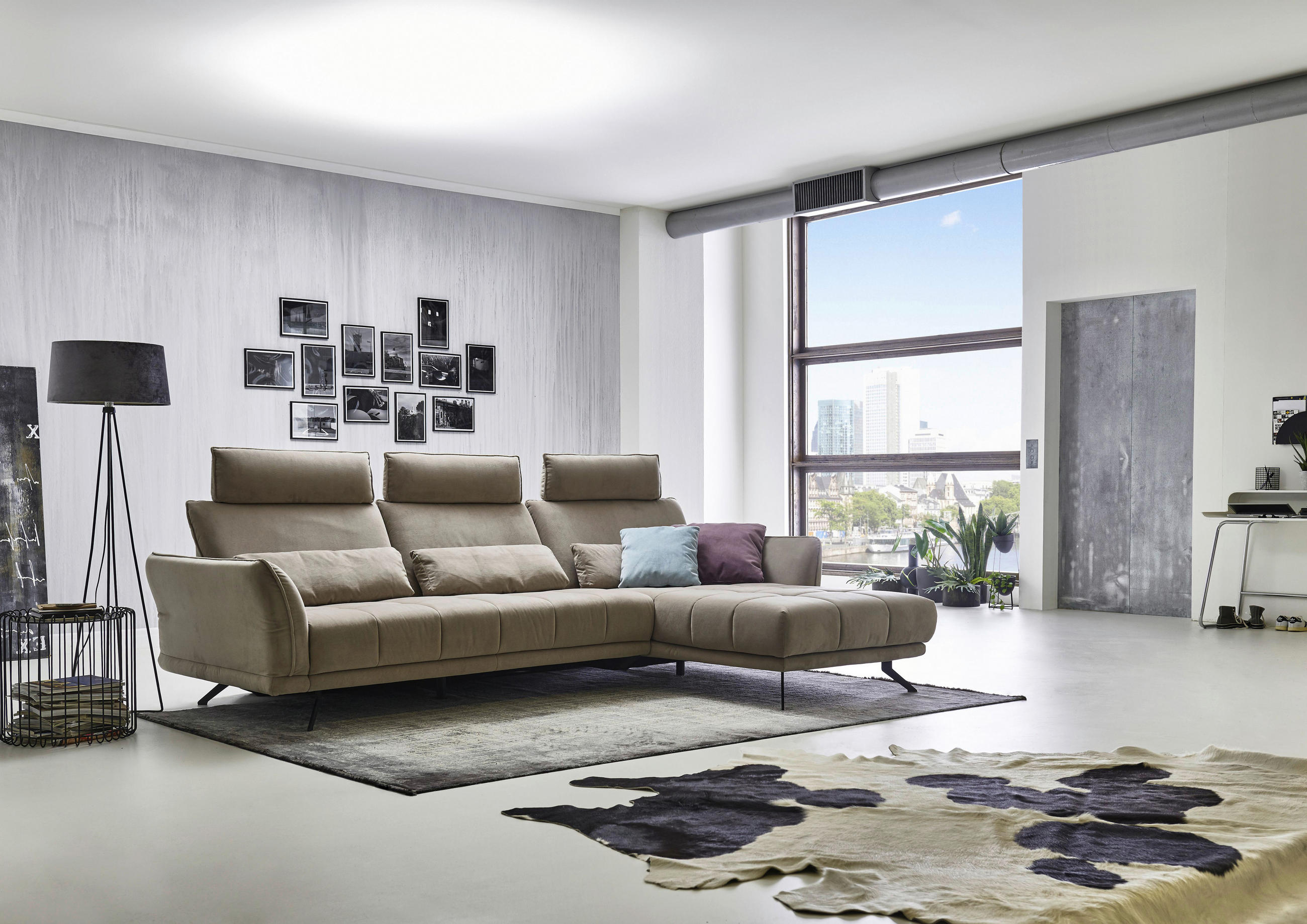 ECKSOFA in Mikrofaser Hellbraun  - Hellbraun/Schwarz, Konventionell, Textil/Metall (285/178cm) - Carryhome