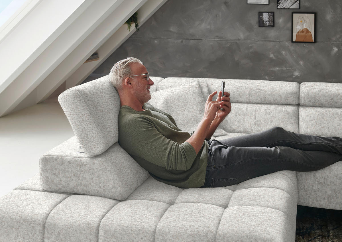 ECKSOFA in Chenille Beige  - Beige/Schwarz, Design, Textil/Metall (222/323cm) - Beldomo Style
