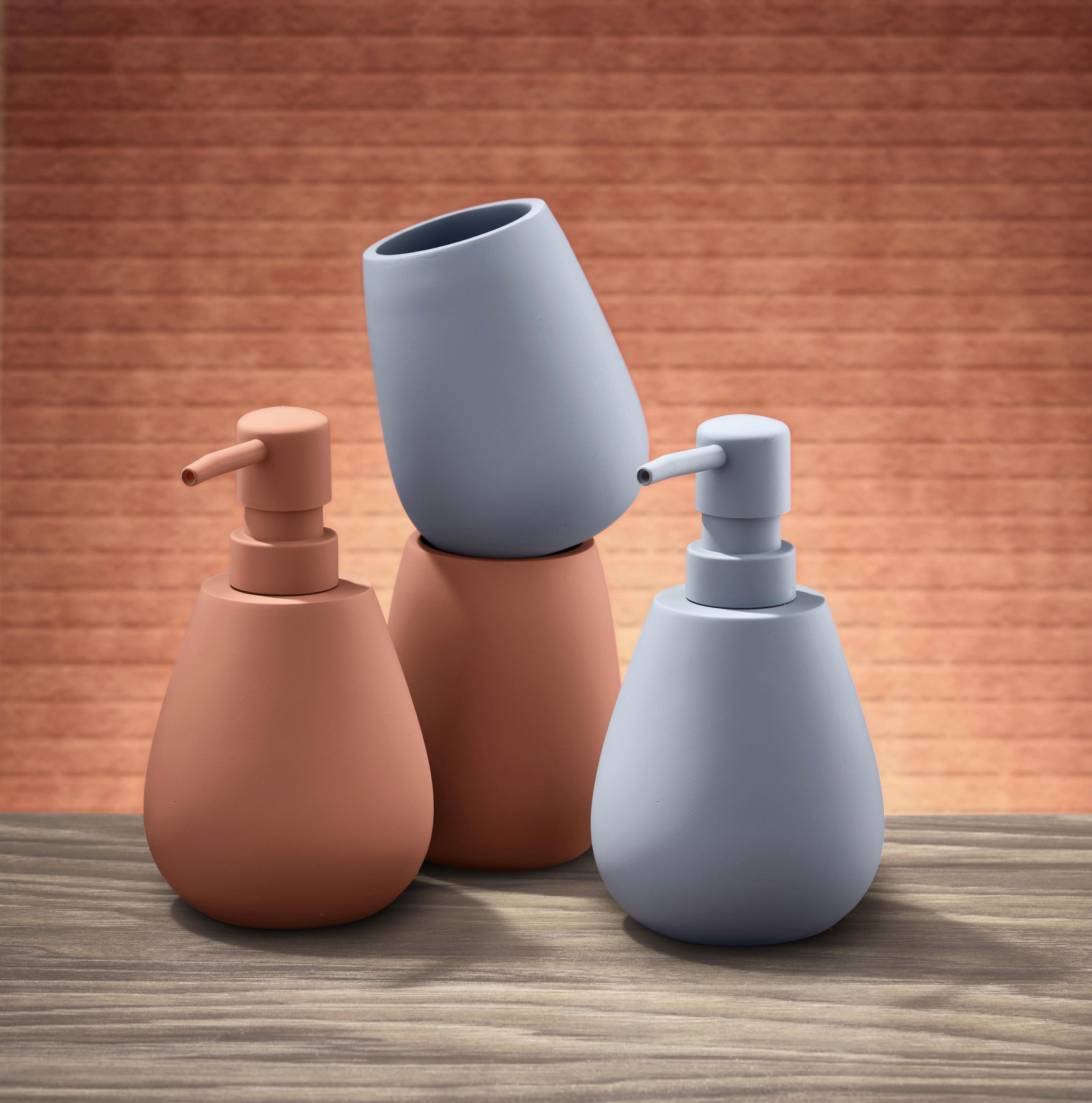 SEIFENSPENDER Kunststoff  - Graublau, Basics, Kunststoff (8,8/15,7/8,8cm) - Kleine Wolke