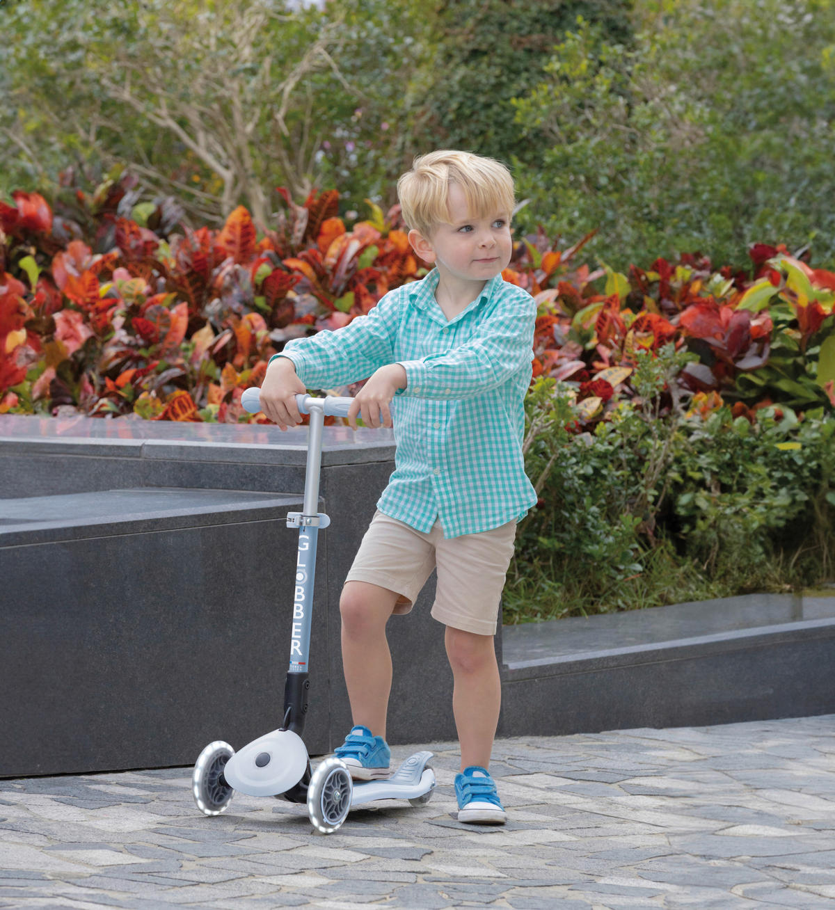 KINDERSCOOTER JUNIOR FOLDABLE LIGHTS  - Perlmutt, Basics, Kunststoff (57.5/28/68cm) - GLOBBER