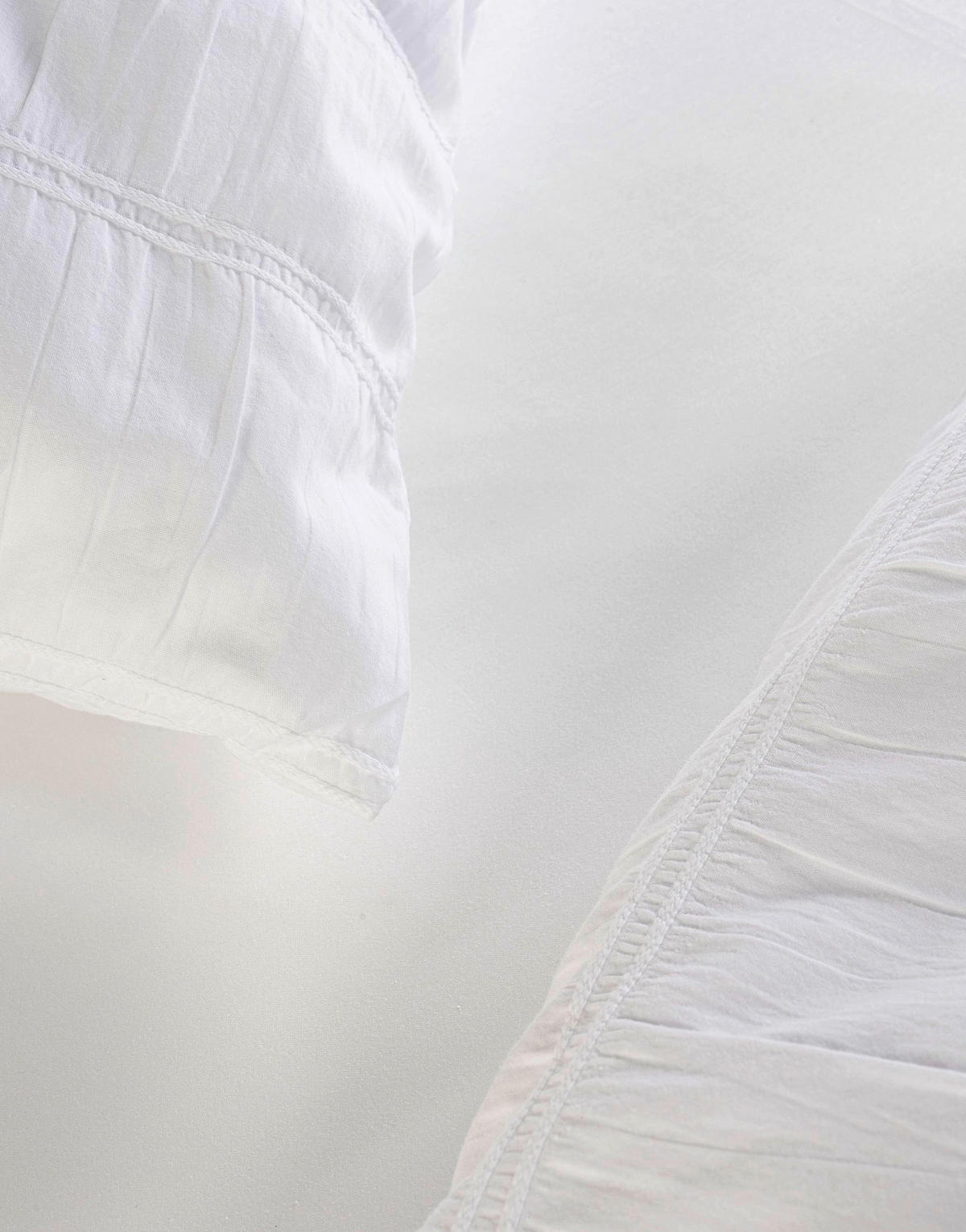 BETTWÄSCHE Zinnia Satin, Seersucker 200/200 cm  - Weiß, KONVENTIONELL, Textil (200/200cm) - Essenza