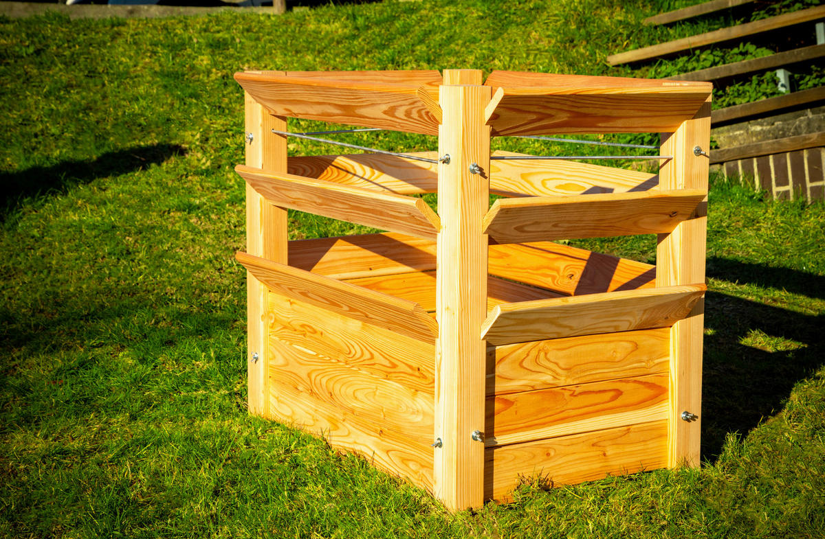 VYVÝŠENÝ ZÁHON   - farba smrekovca, Basics, drevo (90/73/65cm)