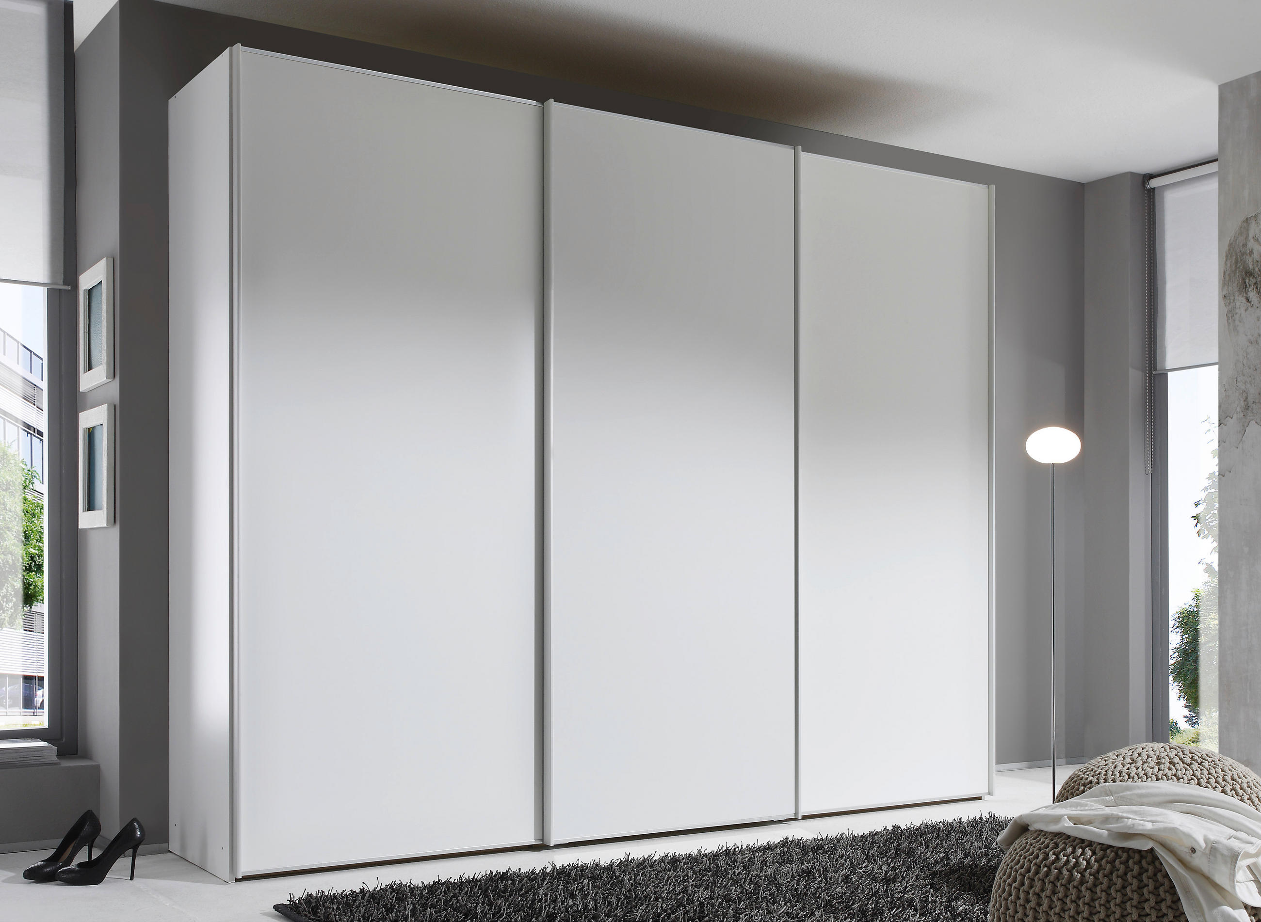 SCHWEBETÜRENSCHRANK in Weiss  - Weiss/Alufarben, Design, Holzwerkstoff/Metall (249/222/68cm) - Moderano