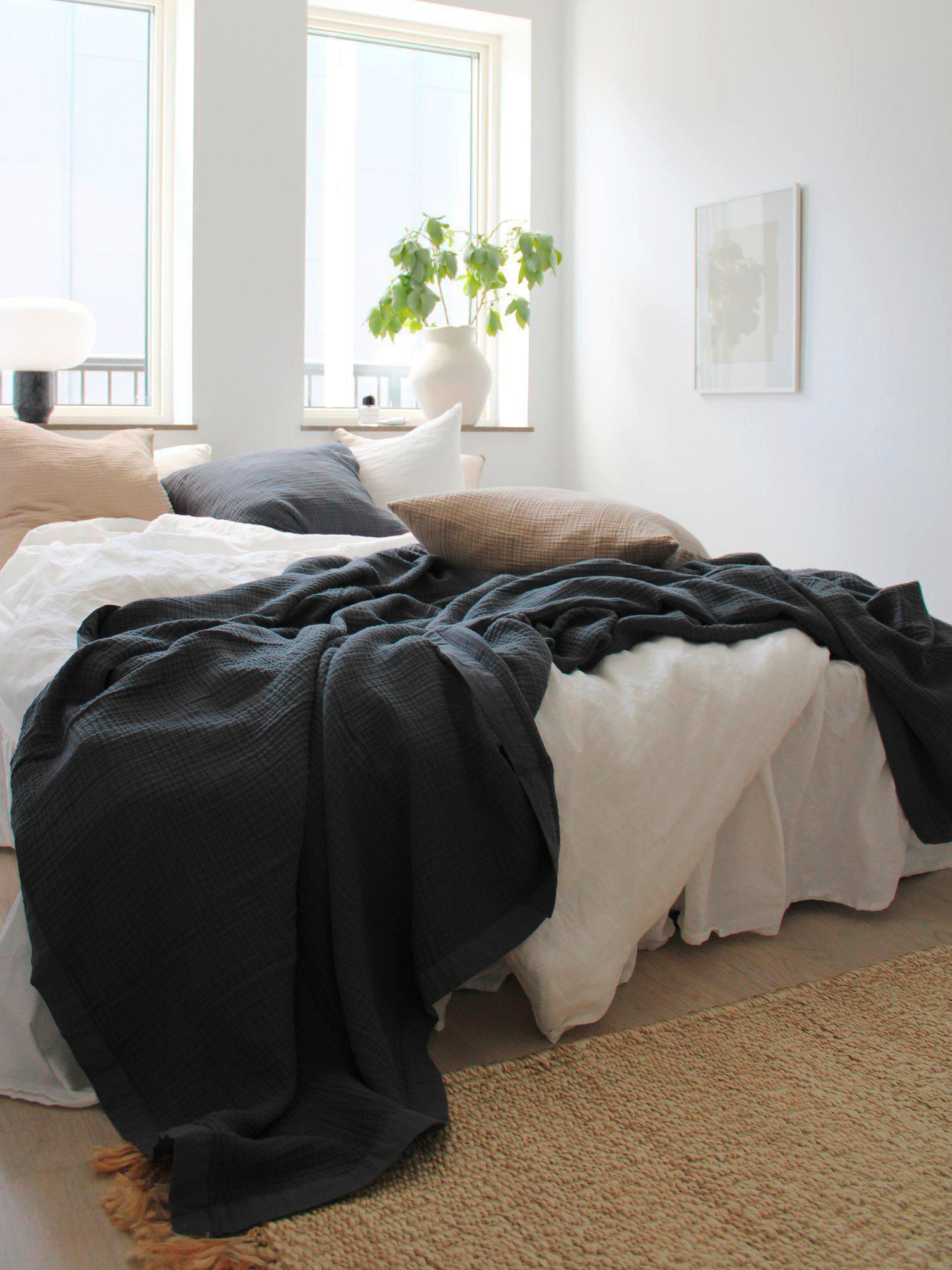 TAGESDECKE 180/260 cm  - Grau, Basics, Textil (180/260cm) - Svanefors