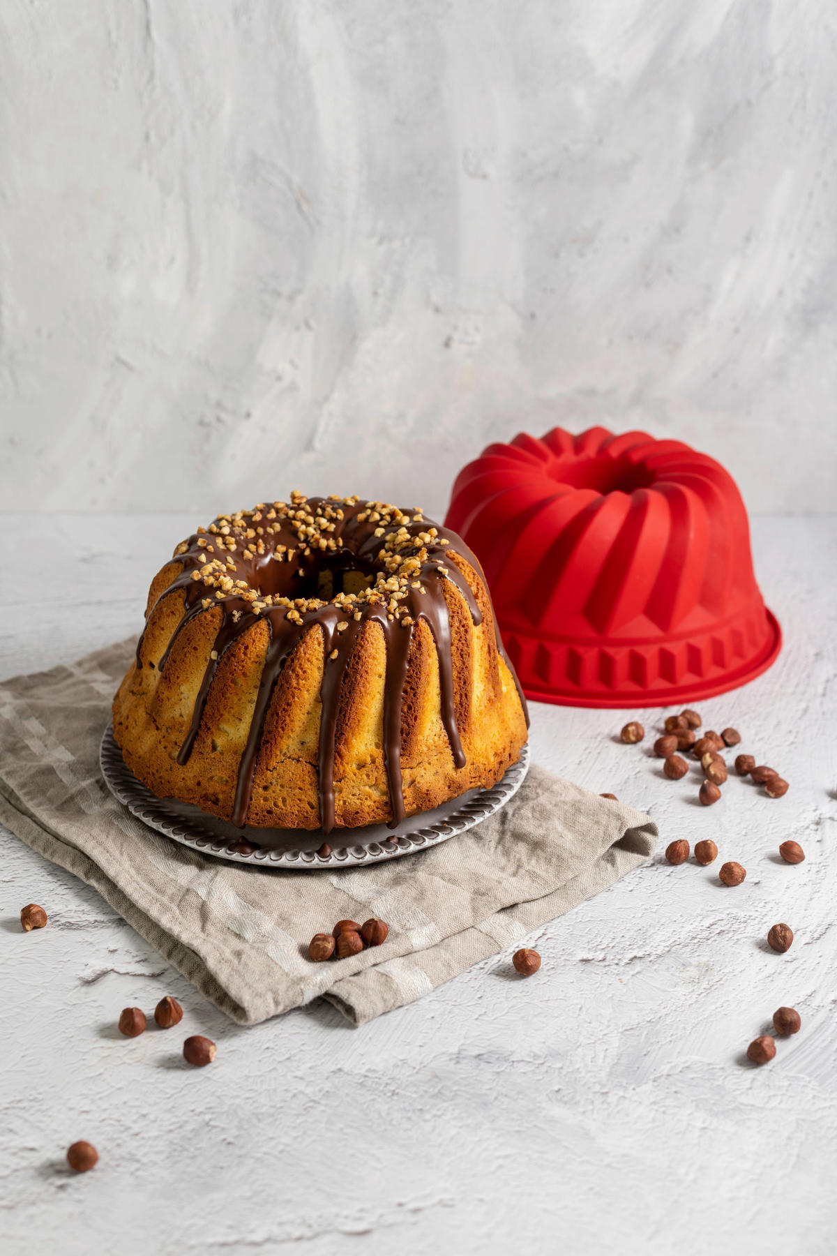 GUGELHUPFFORM  - Rot, Basics, Kunststoff (22cm) - Dr.Oetker