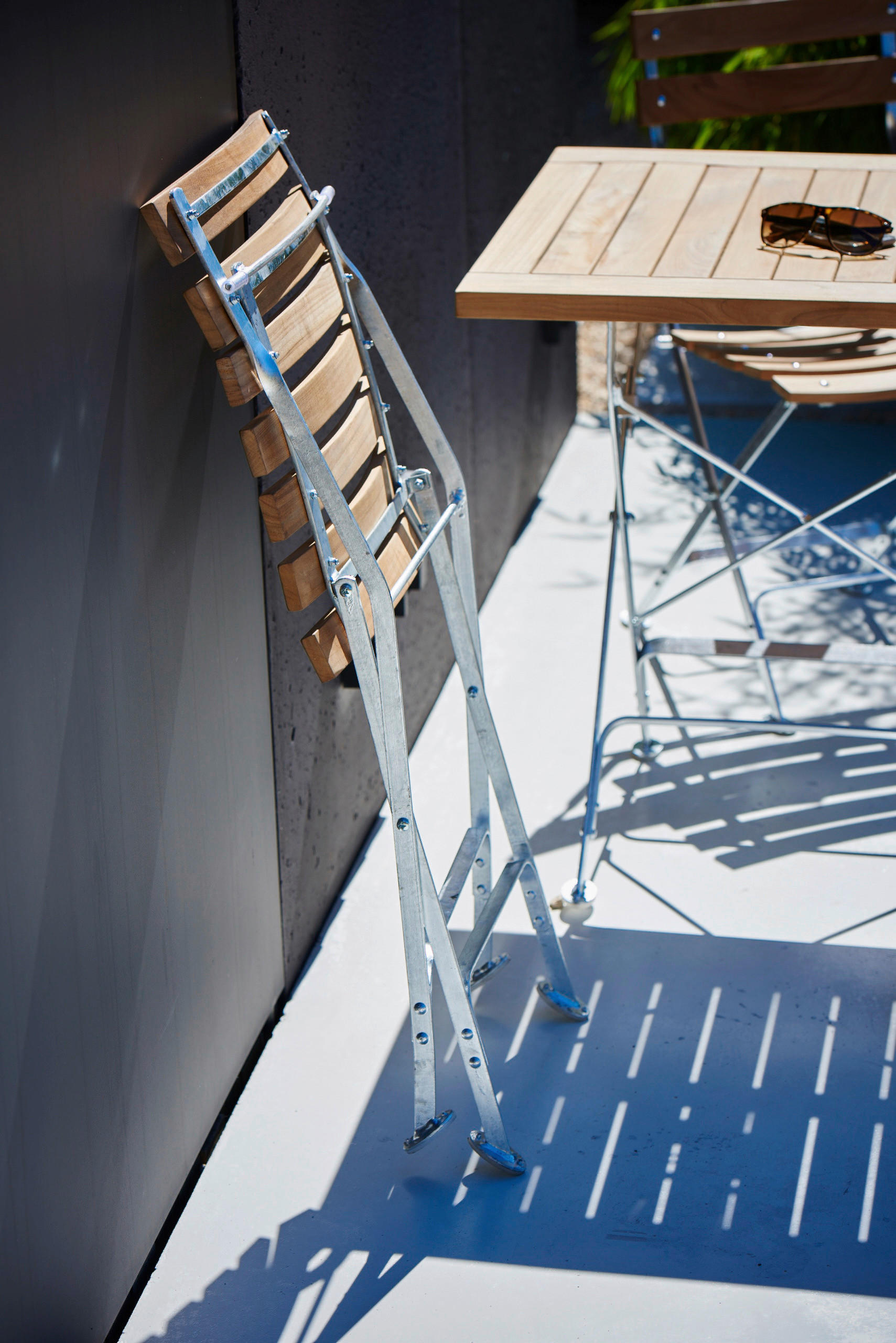 Thumbnail - Jan Kurtz Gartenklappstuhl, Silber, Teak, Holz, Teakholz, massiv, X-Form, 42x83x37 cm, klappbar, Gartenmöbel, Gartenstüh...