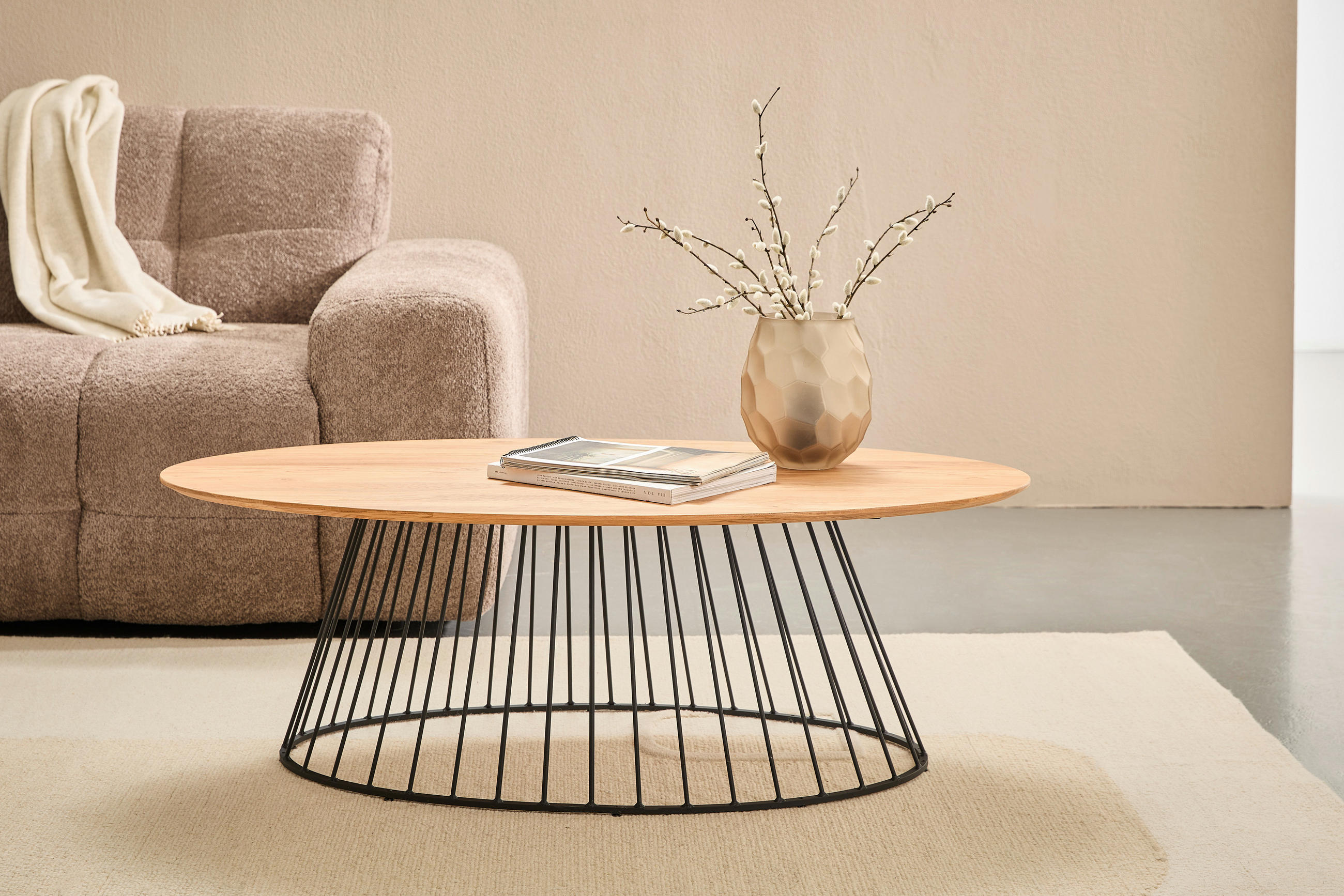 COUCHTISCH Eiche massiv oval Naturfarben, Schwarz  - Schwarz/Naturfarben, Design, Holz/Metall (120/40/65cm) - MID.YOU