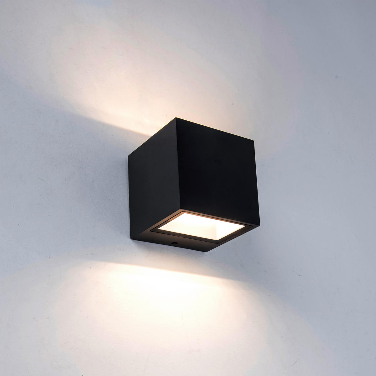 AUßENWANDLEUCHTE 8,8/8,5/8,6 cm   - Schwarz, Basics, Metall (8,8/8,5/8,6cm)