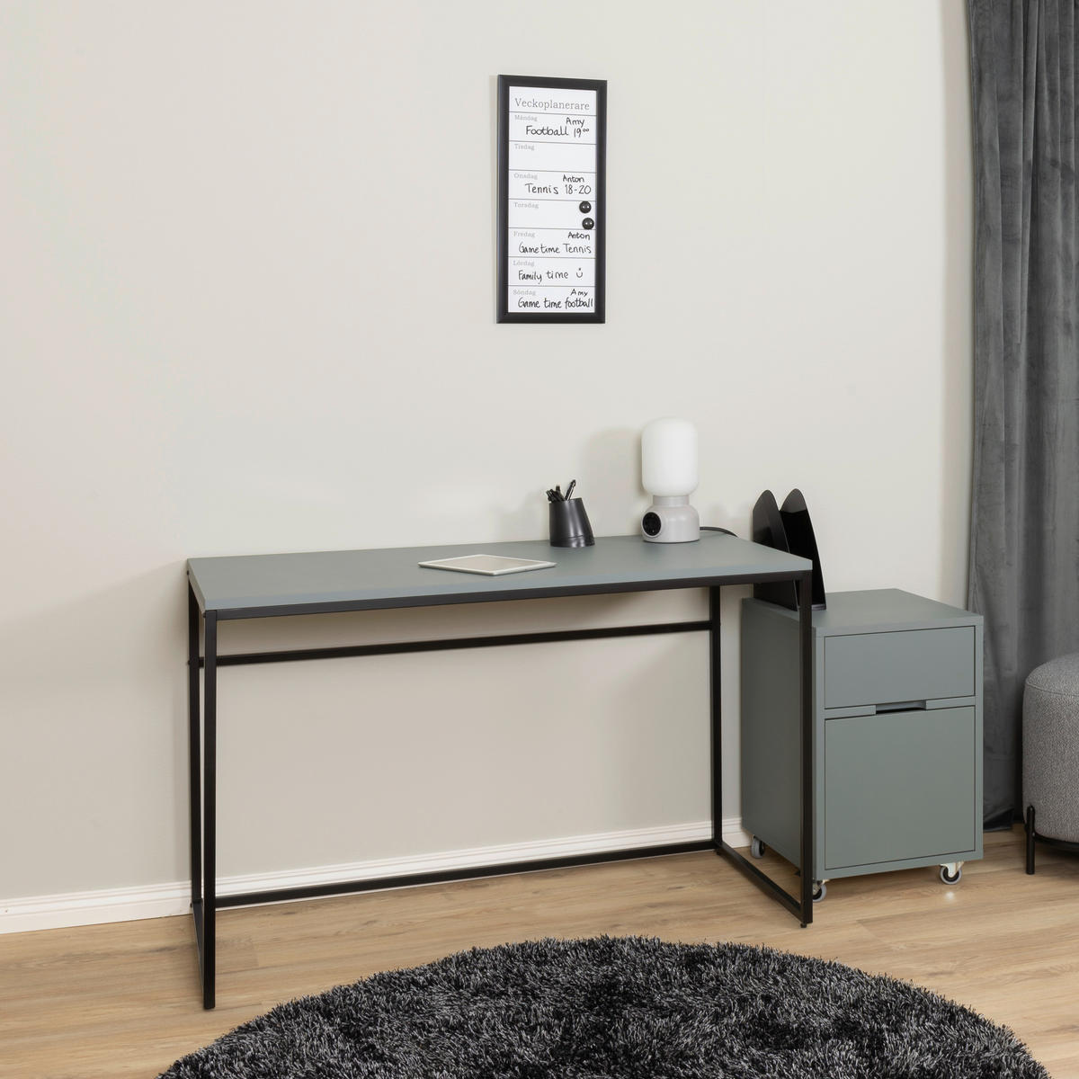 SCHREIBTISCH  in Grün, Schwarz  - Schwarz/Grün, Design, Holzwerkstoff/Metall (118/75/60cm)