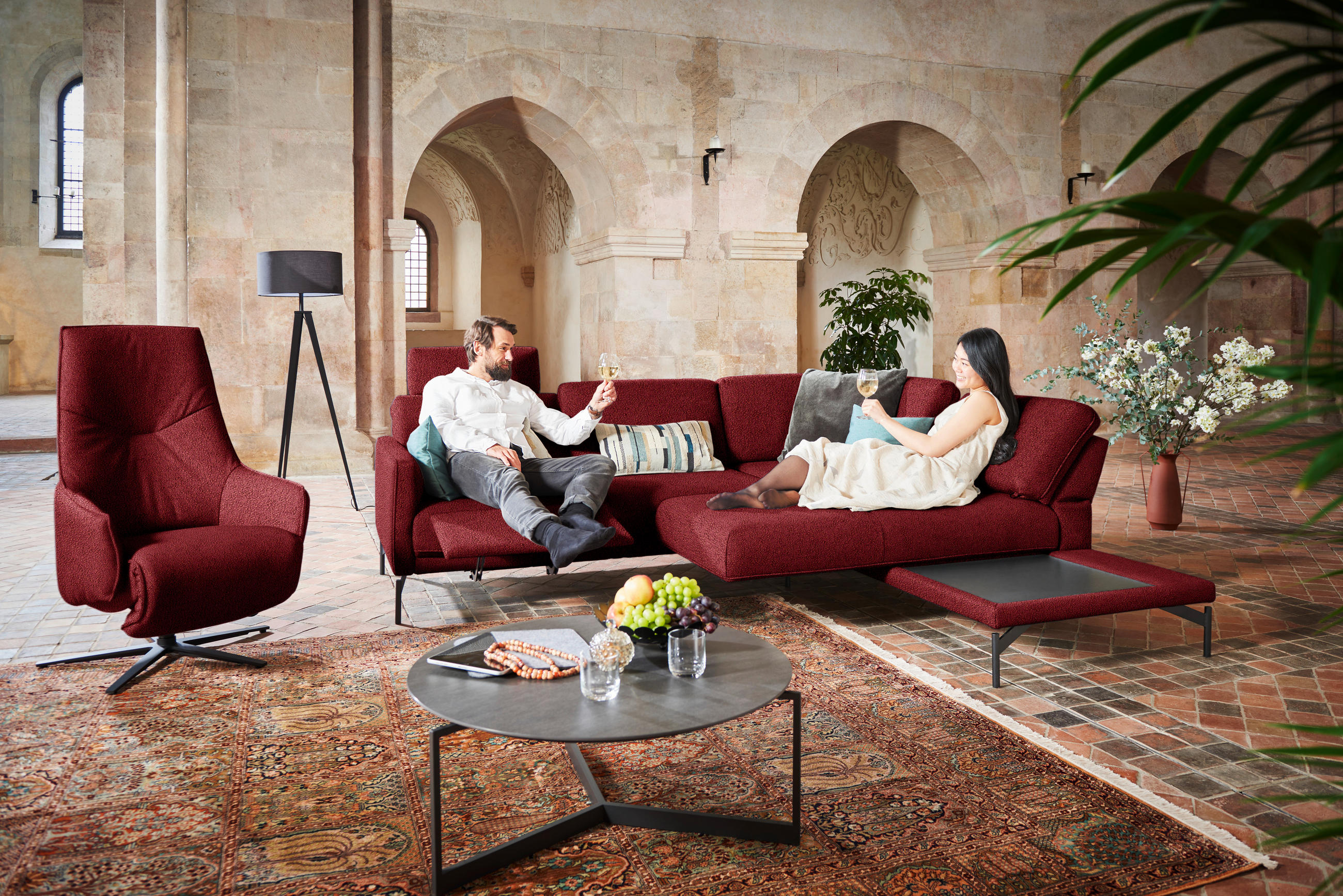 ECKSOFA in Flachgewebe, Struktur Rot  - Anthrazit/Rot, Design, Textil/Metall (254/230cm) - Johann Jakob