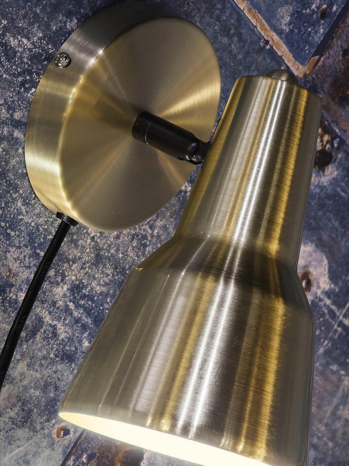 VÄGGLAMPA VALENCIA 13,5/21,5/20 cm   - svart/guldfärgad, Design, metall (13,5/21,5/20cm) - It's about Romi