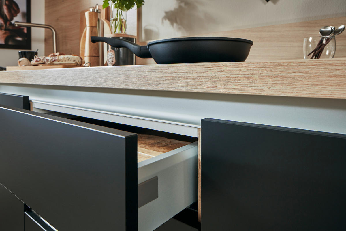KUCHYŇSKÁ LINKA CLEAN - černá/barvy dubu, Moderní, kov/kompozitní dřevo (360cm) - Welnova