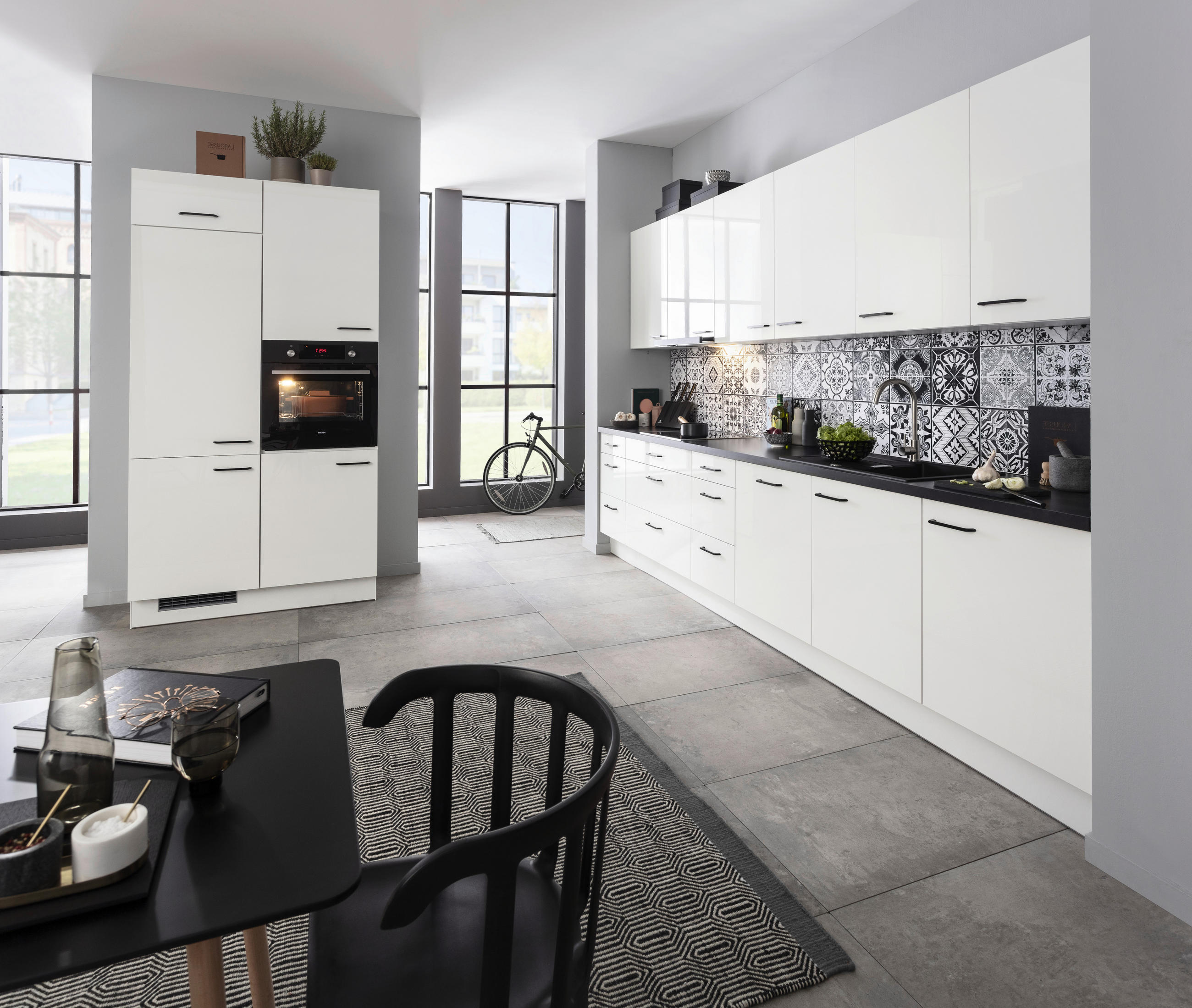 KÜCHENBLOCK  120/360 cm  in Schwarz, Weiß Hochglanz  - Weiß Hochglanz/Schwarz, Basics, Holzwerkstoff/Metall (120/360cm) - Impuls