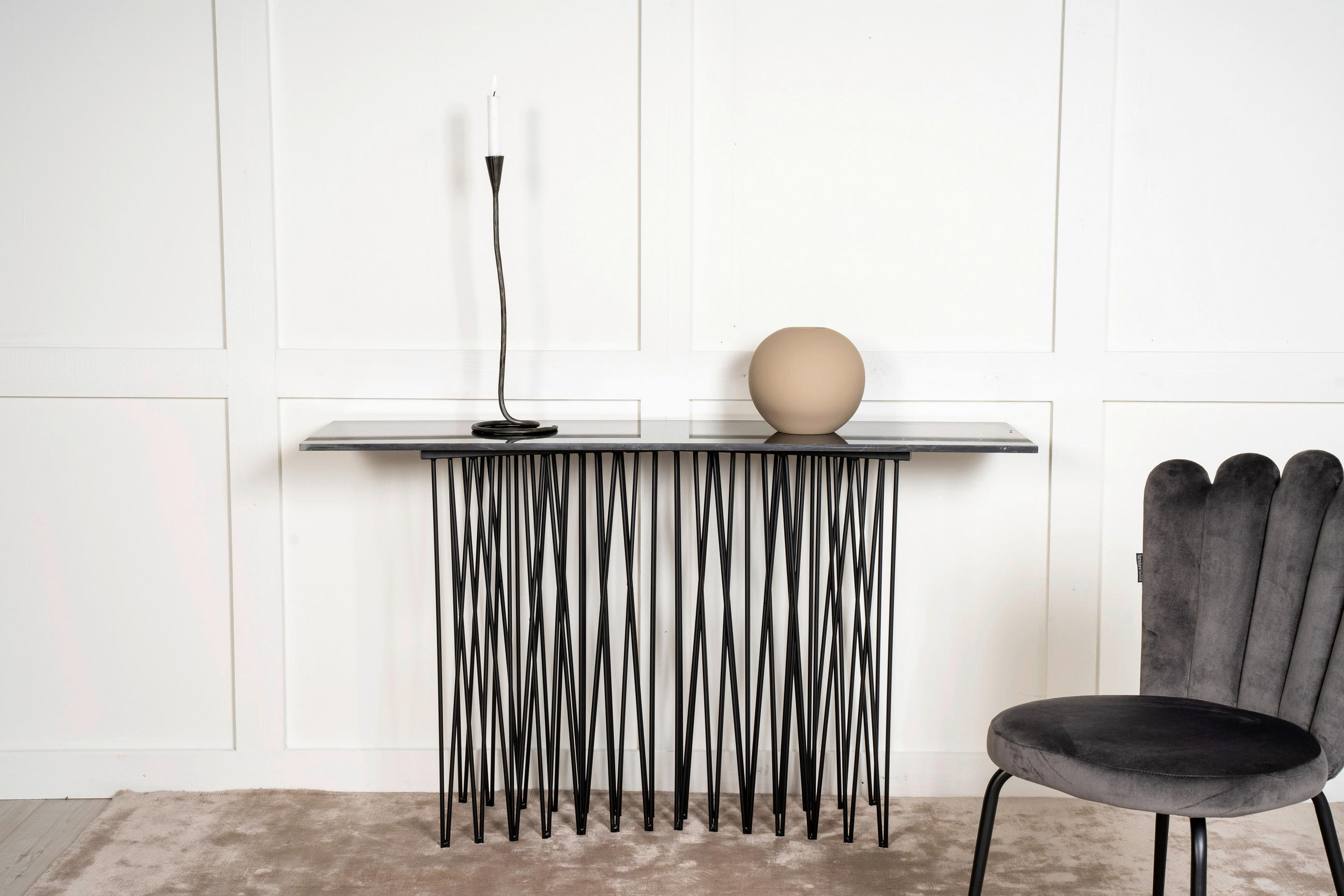 SIDOBORD i metall, glas 130/37/74 cm  - svart, Design, metall/glas (130/37/74cm) - Livetastic