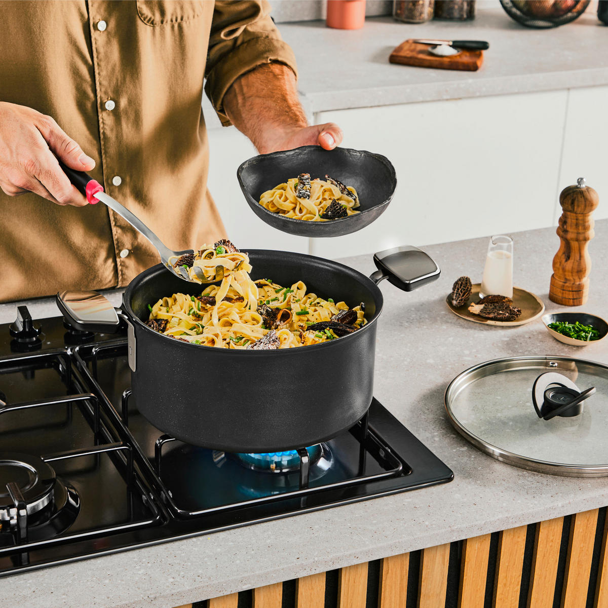 ŠERPA ZA SPORO KUVANJE Tefal Excellence+   - crna, Osnovno, metal (28cm) - Tefal