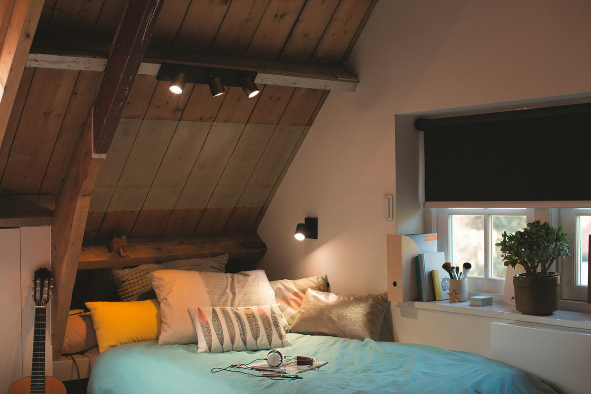 LED-STRAHLER Runner 11/10,70/9 cm   - Schwarz, Basics, Metall (11/10,70/9cm) - Philips HUE