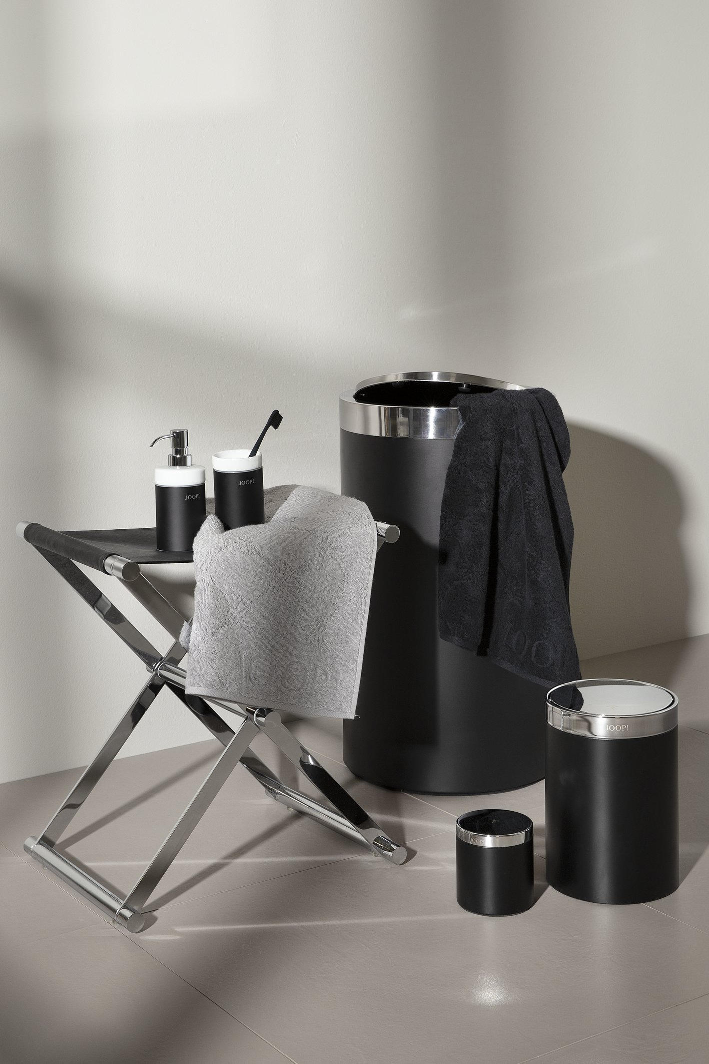 KOSMETIKEIMER Chromeline Black 6 L  - Chromfarben/Schwarz, Design, Kunststoff (18/26cm) - Joop!