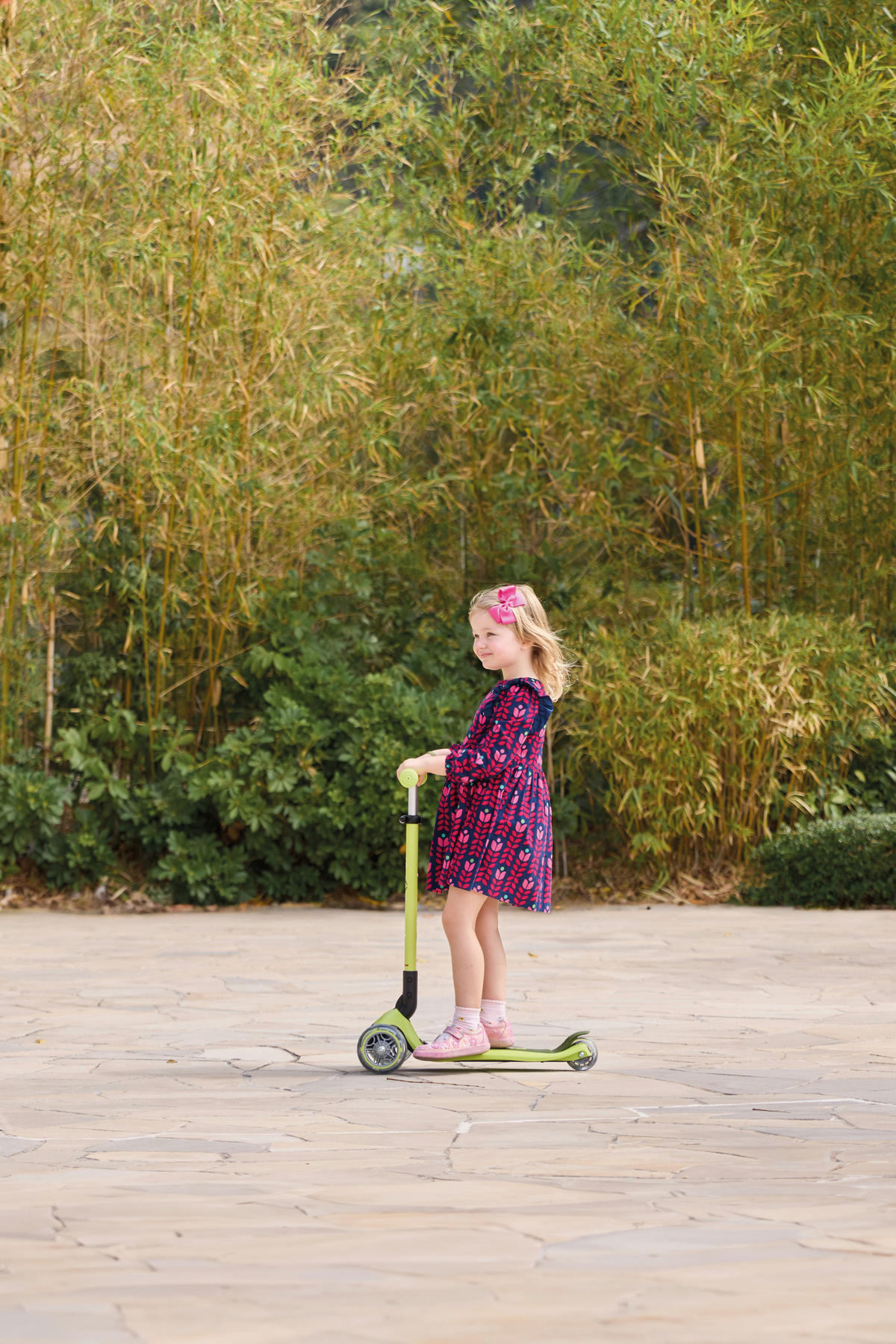 LAUFRAD GO-UP ACTIVE LIGHTS 3IN1  - Limette/Hellgrün, LIFESTYLE, Kunststoff/Metall (67/28/95,5cm) - GLOBBER