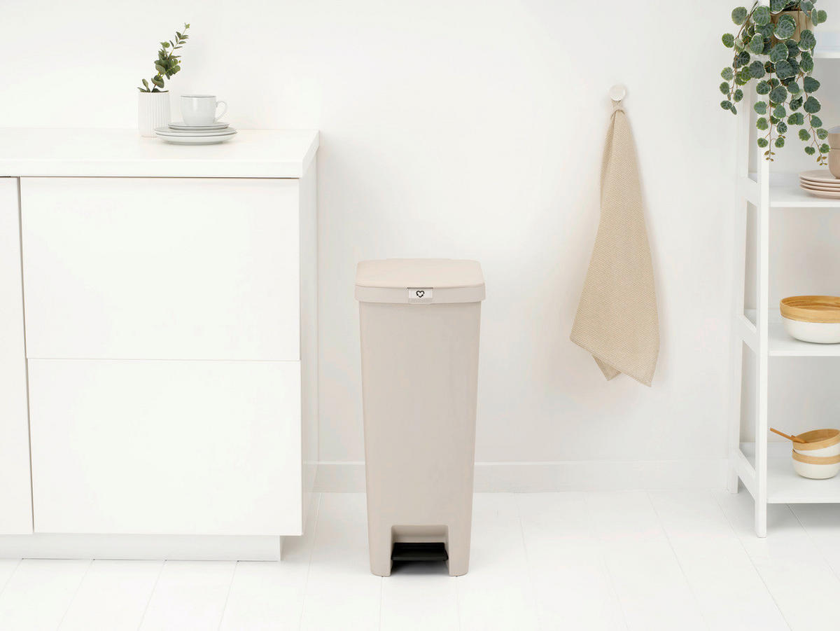 KOŠ ZA SMETI - bež, Basics, umetna masa (28/66,6/35.2cm) - Brabantia