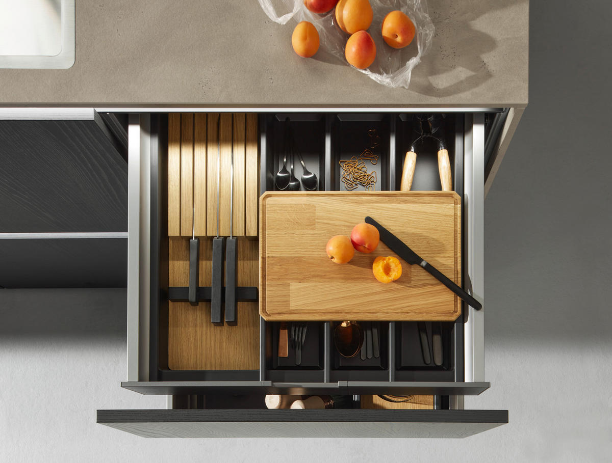 EINBAUKÜCHE   - Eichefarben, Design, Holzwerkstoff - Dieter Knoll