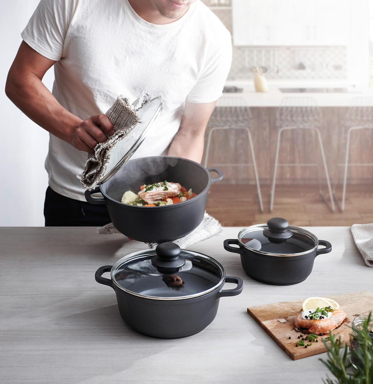 SET LONACA ZA KUHANJE Turin  aluminij, oplemenjeni čelik  5-dijelni  Turin  - boje oplemenjenog čelika/prozirno, Konvencionalno, staklo/metal - Homeware Profession.