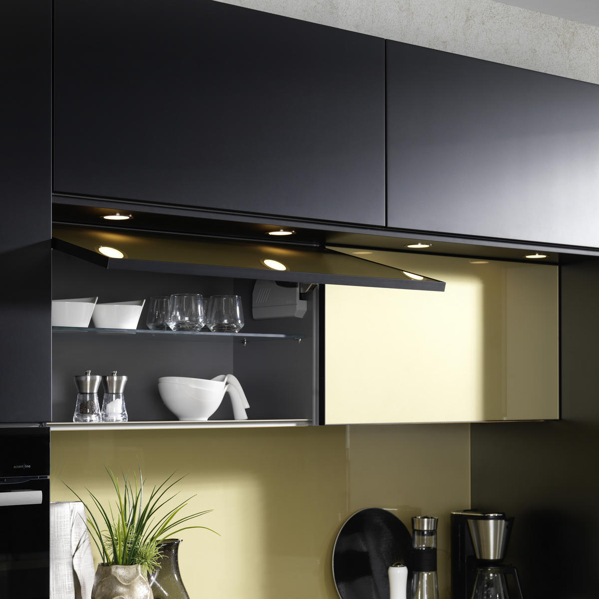 EINBAUKÜCHE   - Goldfarben/Schwarz, Design, Holzwerkstoff - Dieter Knoll