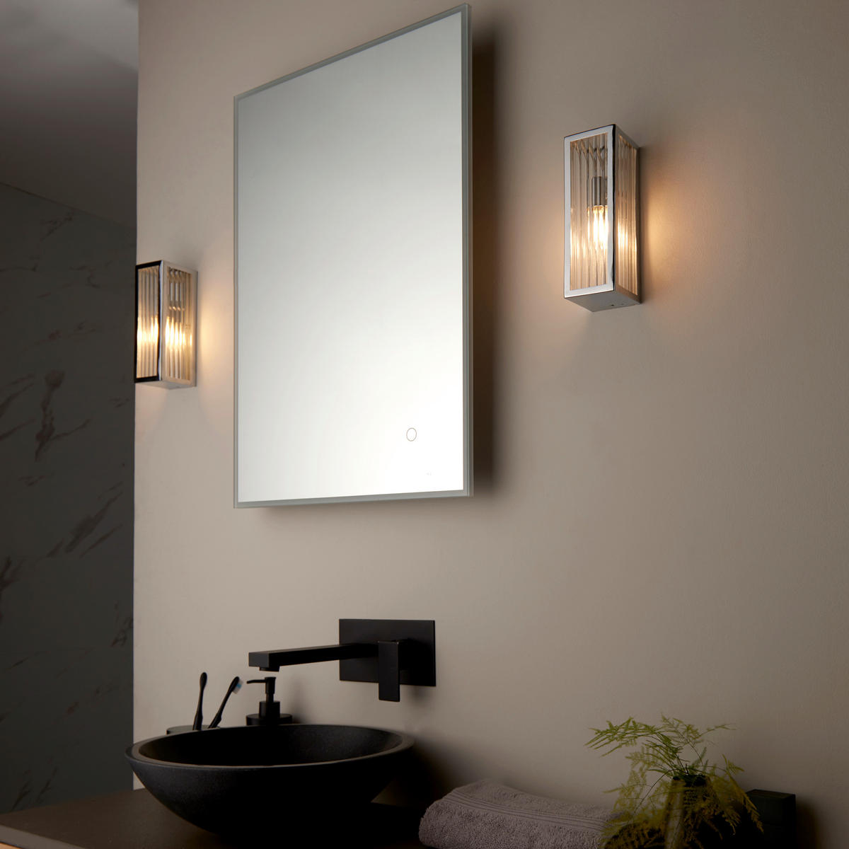 BADEZIMMER-WANDLEUCHTE 7.5/21,5 cm   - Klar/Weiß, KONVENTIONELL, Glas (7.5/21,5cm) - ENDON