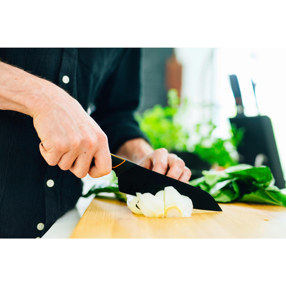 SANTOKU NOŽ  FISKARS EDGE        30 cm    oplemenjeni čelik - Basics, metal/plastika (30cm) - Fiskars