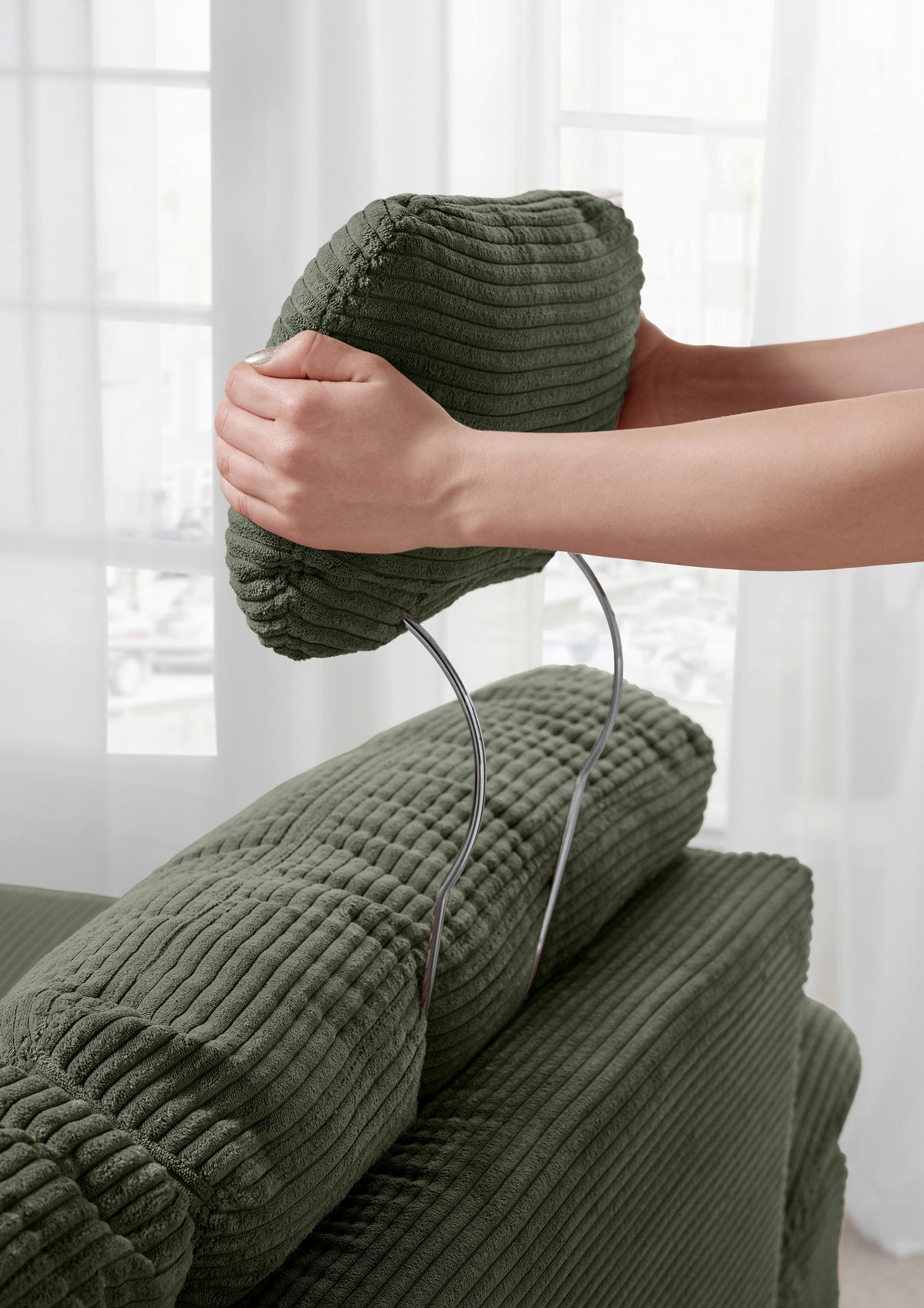ECKSOFA in Cord Dunkelgrün  - Dunkelgrün/Naturfarben, Modern, Holz/Textil (274/206cm) - Livetastic