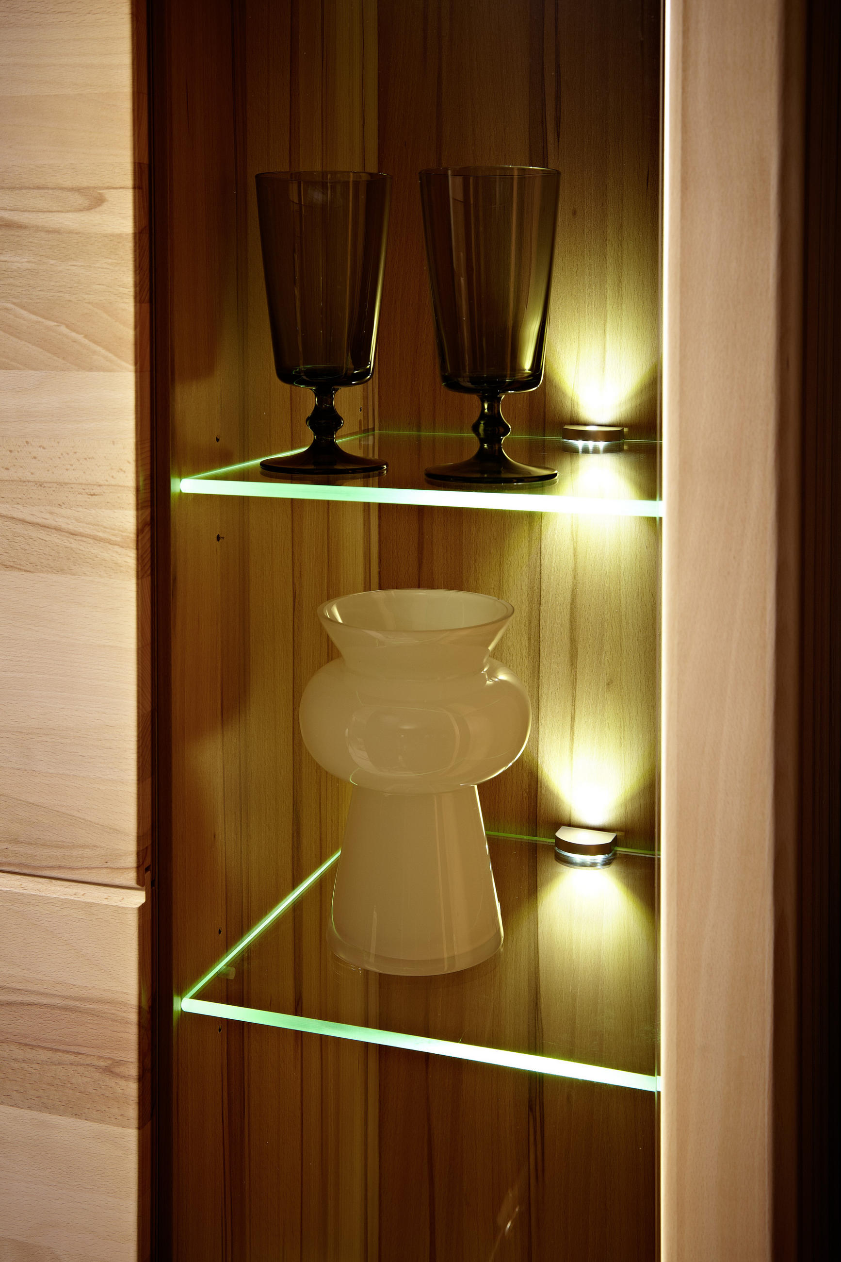 VITRINE in teilmassiv Kernbuche Buchefarben - Buchefarben, Basics, Holz (85/185/40cm) - Livetastic