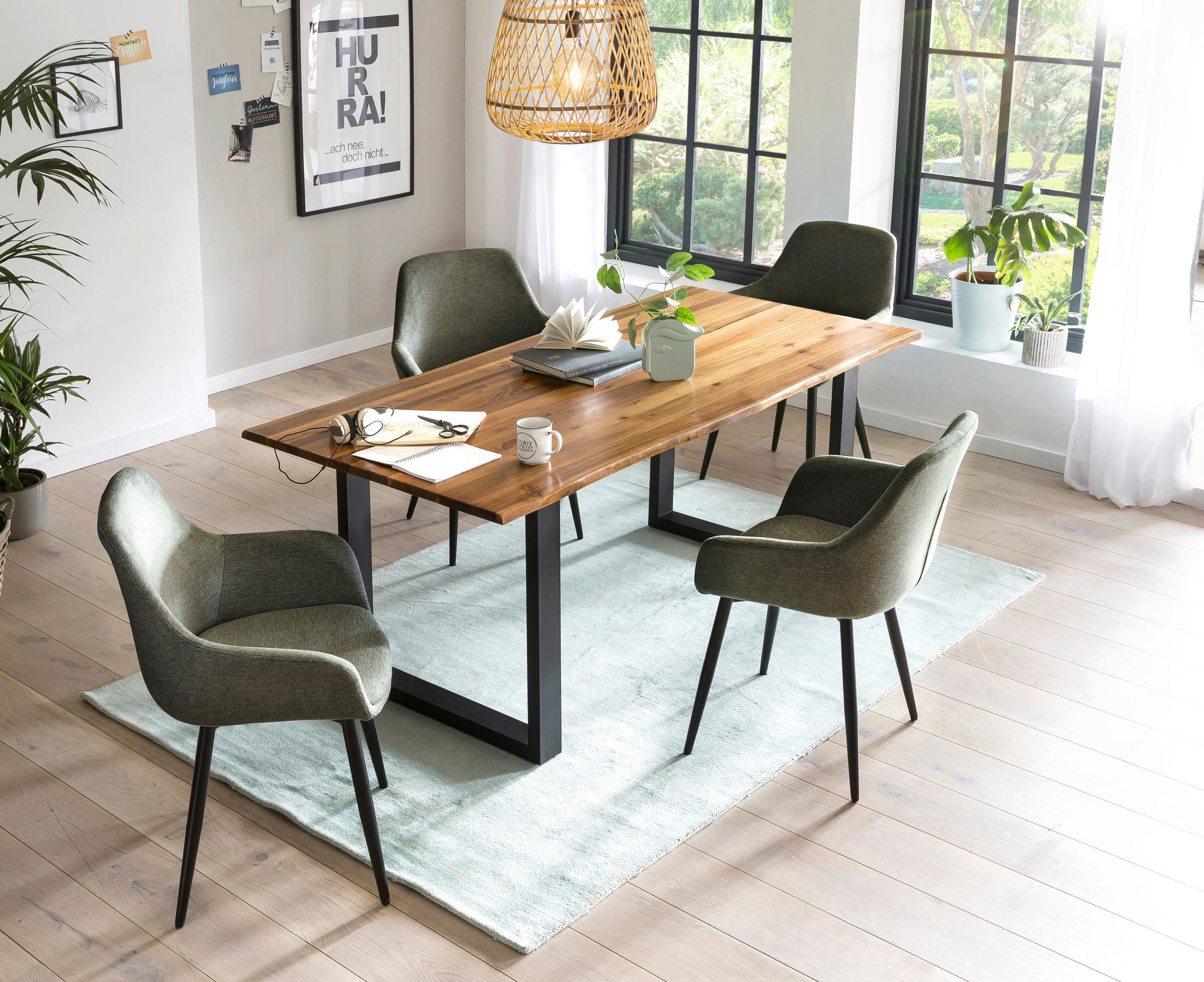 Set Cu Masa Si Scaune in lemn, metal, textil verde, coniac