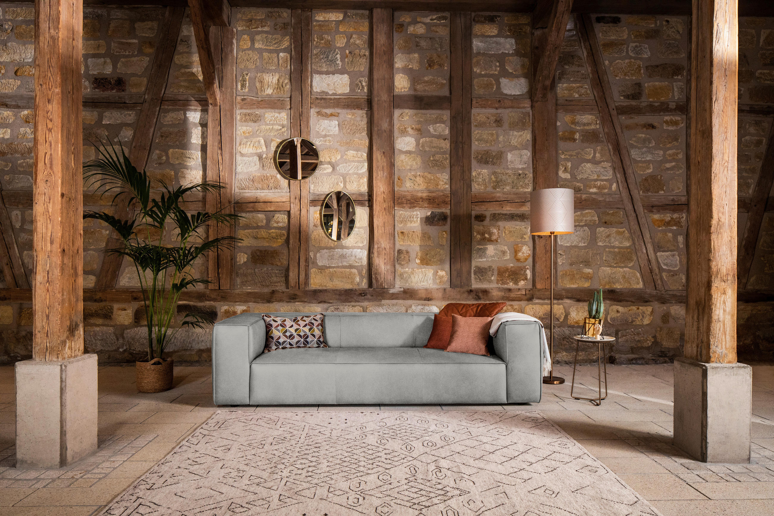 Thumbnail - Chilliano 3-Sitzer-Sofa around the block, Hellgrau, Leder, Echtleder, Longlife-Leder, Vintage, Füllung: Schaumstoff, Pol...